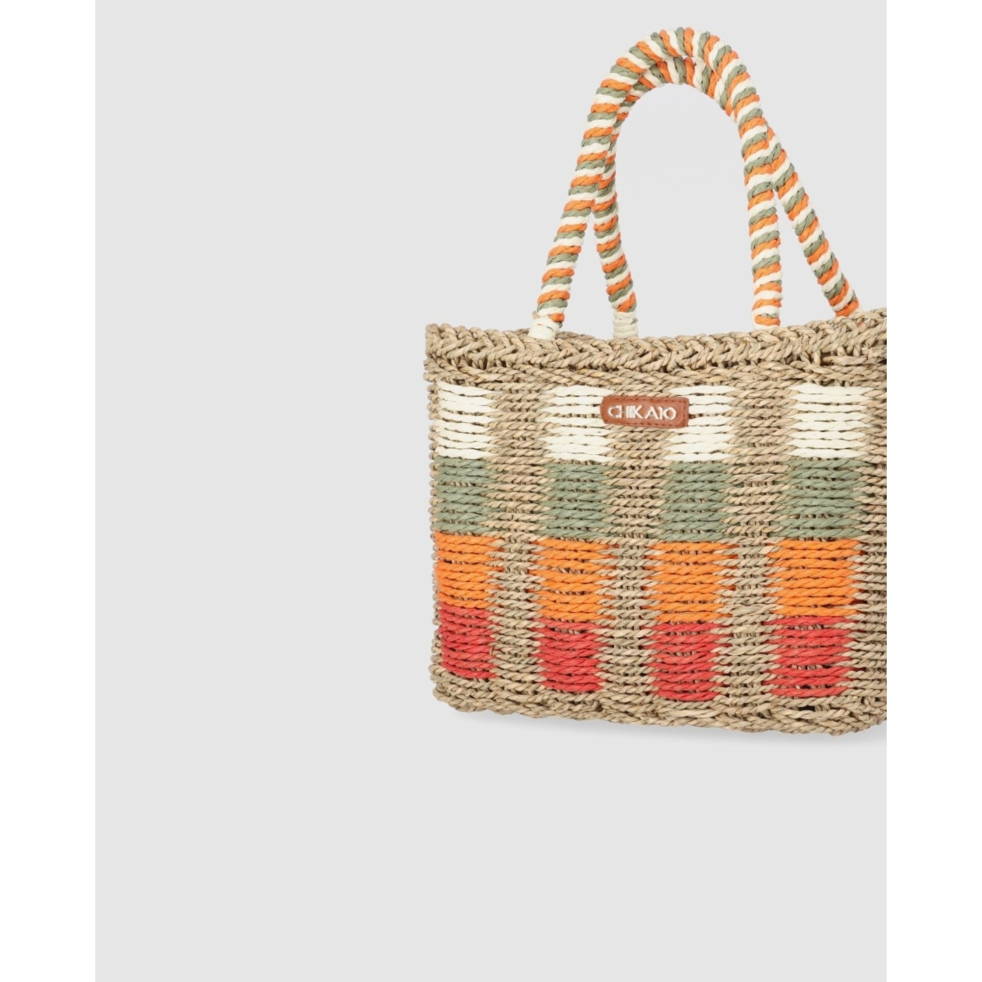 Bolso - Cuero - Medida: 28 cm x 23 cm x 14 cm