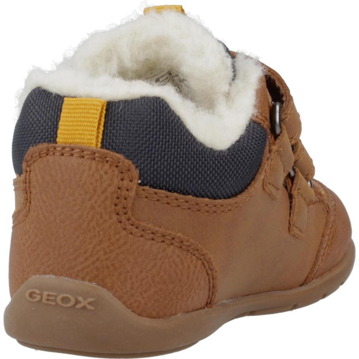 Zapatos Niño de la marca GEOX  modelo B ELTHAN BOY MARRON