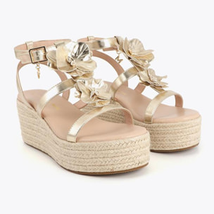 Zeppa con decorazioni floreali