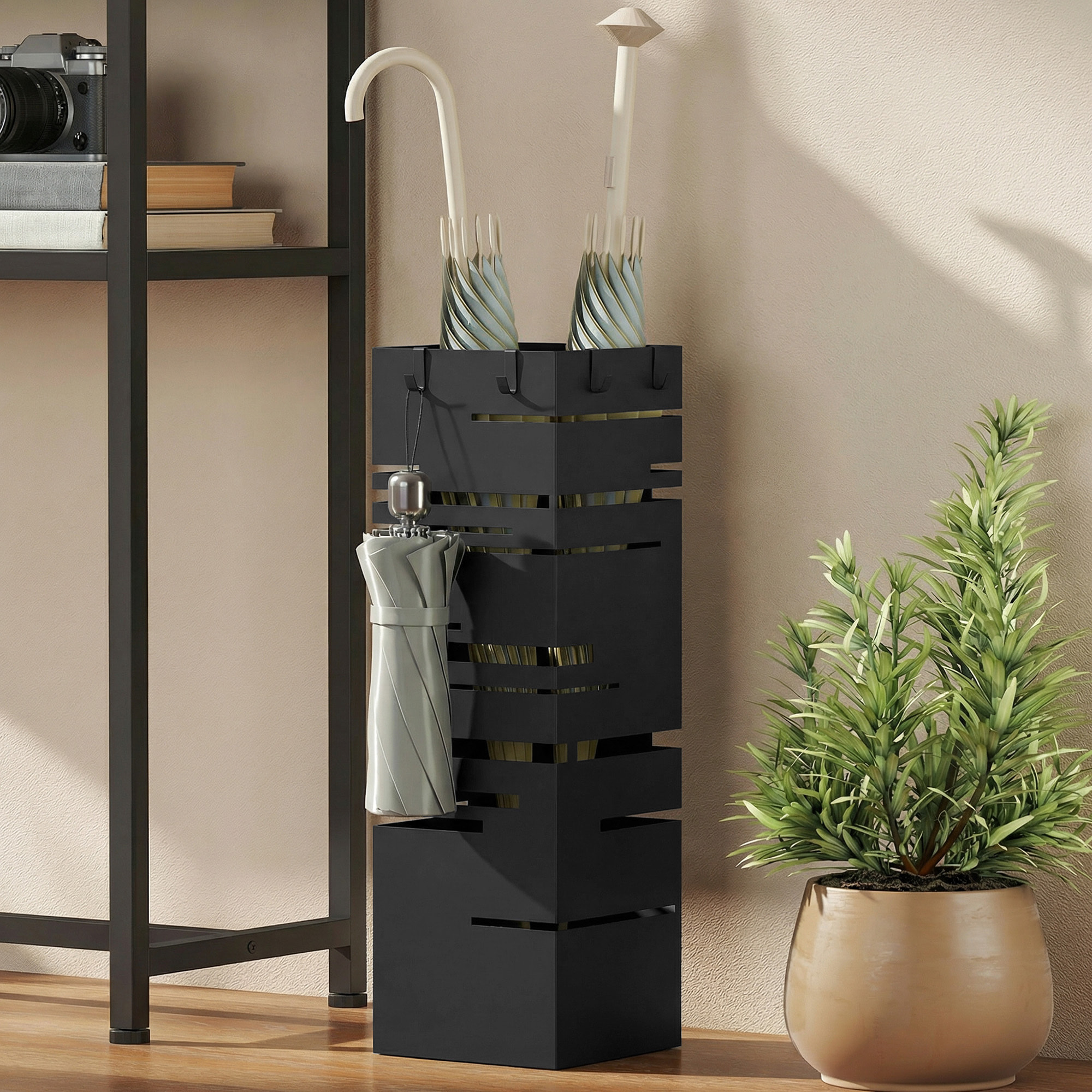 ParagÃƒÂ¼ero Metálico, Soporte de Paraguas con 4 Ganchos y Bandeja de Goteo Extraíble, ParagÃƒÂ¼ero Negro para Entrada, Oficina, 15,5x15,5x49 cm