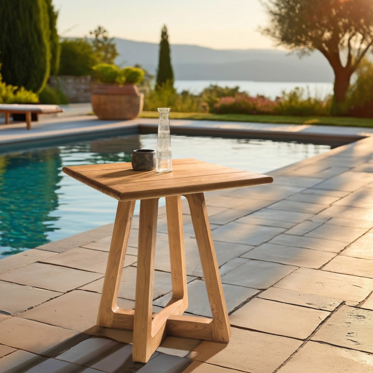 COLINE - Table à manger de jardin carrée en bois de teck recyclé 70cm (2 COLIS)