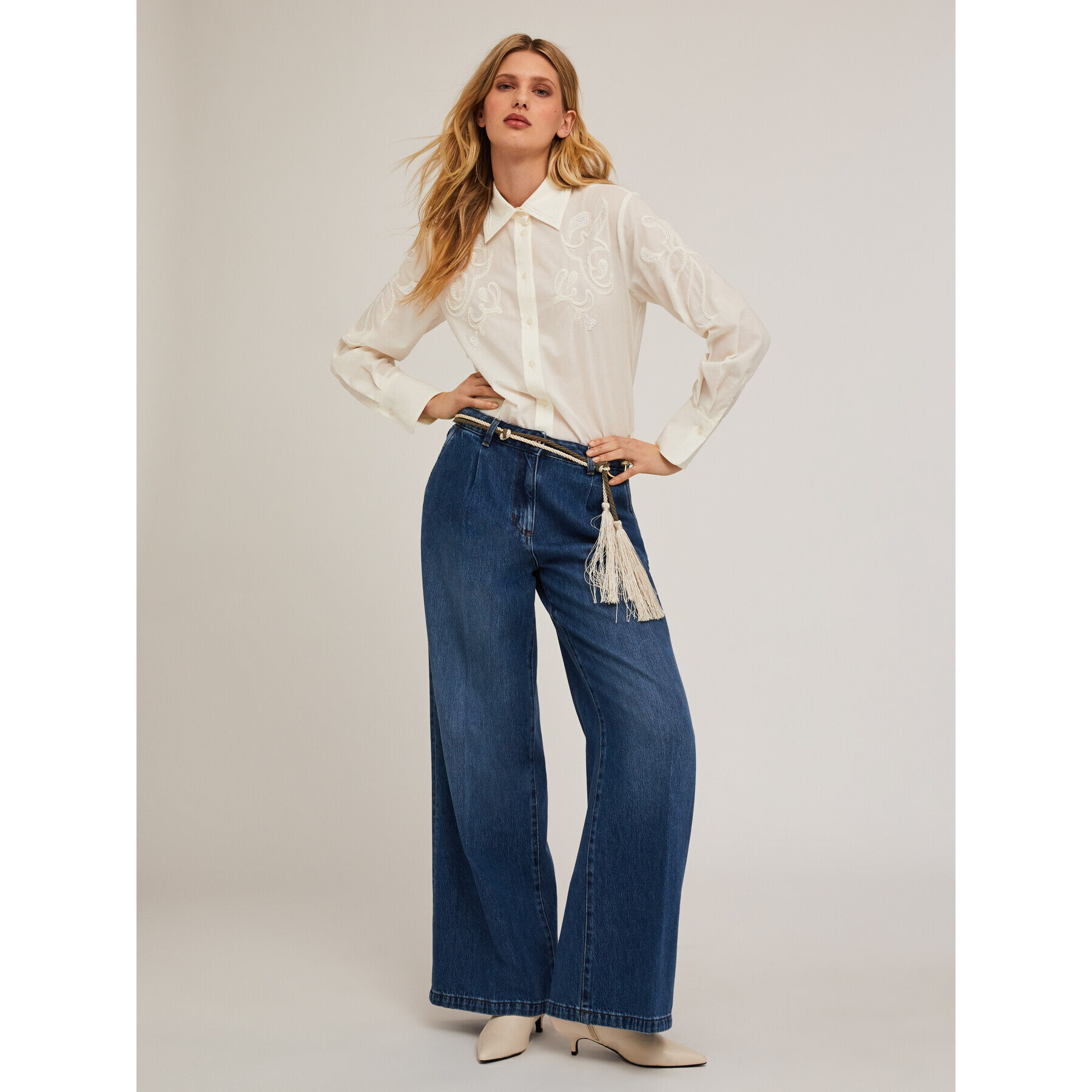 Motivi - Camicia in cotone con ricami - Bianco