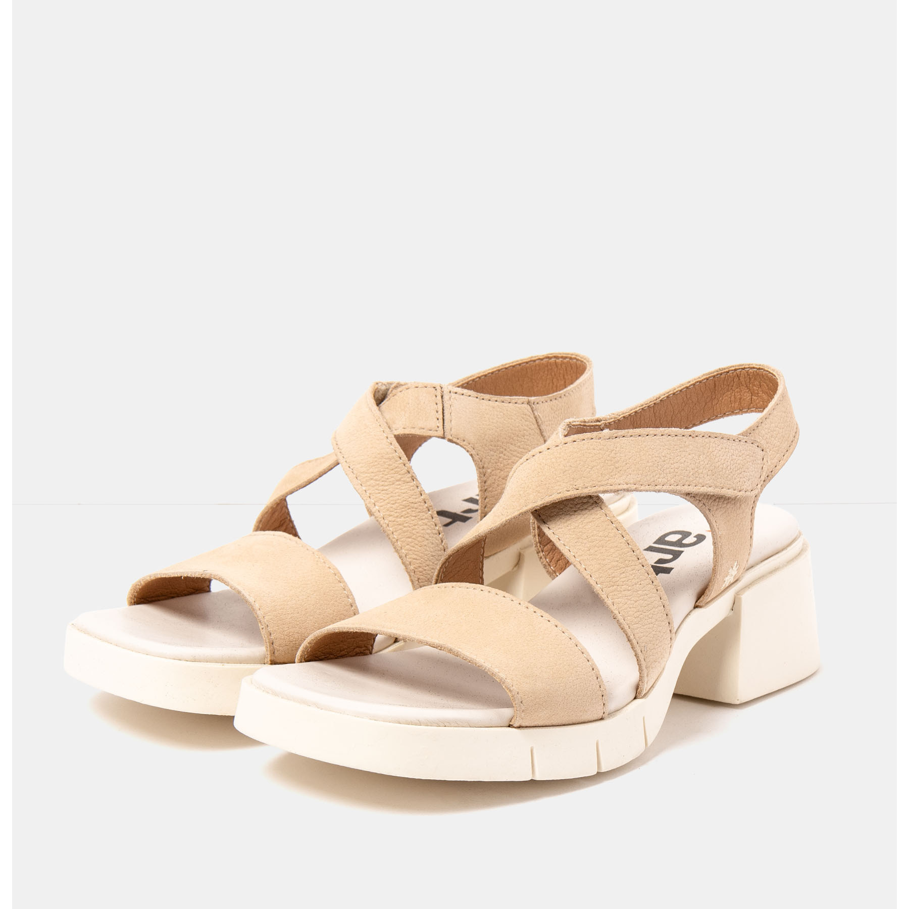 Sandalias con tacón 2062 NOBUCK CREAM-PORCELANA / VARSOVIA color Cream-porcelana