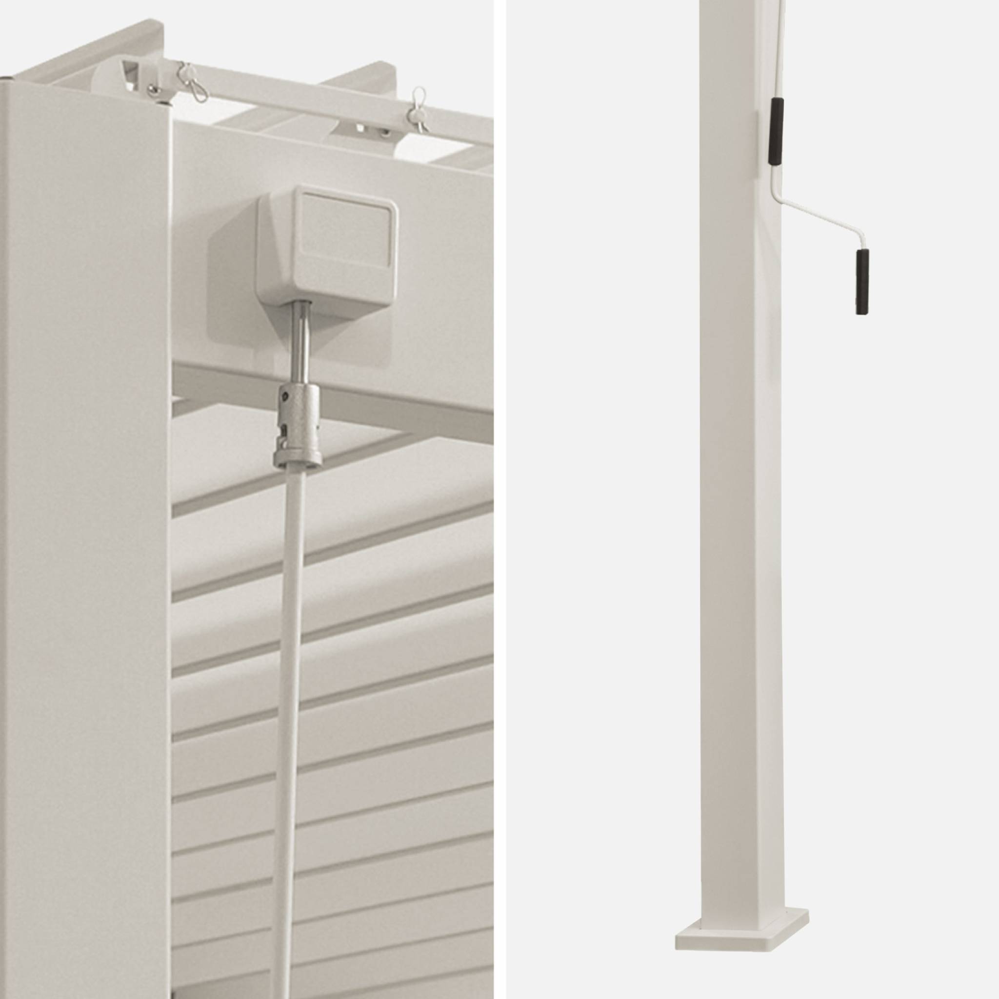 Pergola bioclimatique aluminium beige adossée lames orientables 4x3m Triomphe