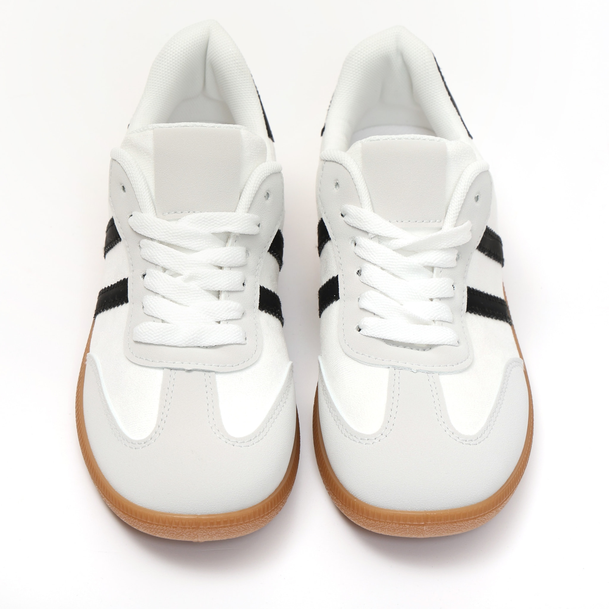 Sneakers in simil pelle scamosciata