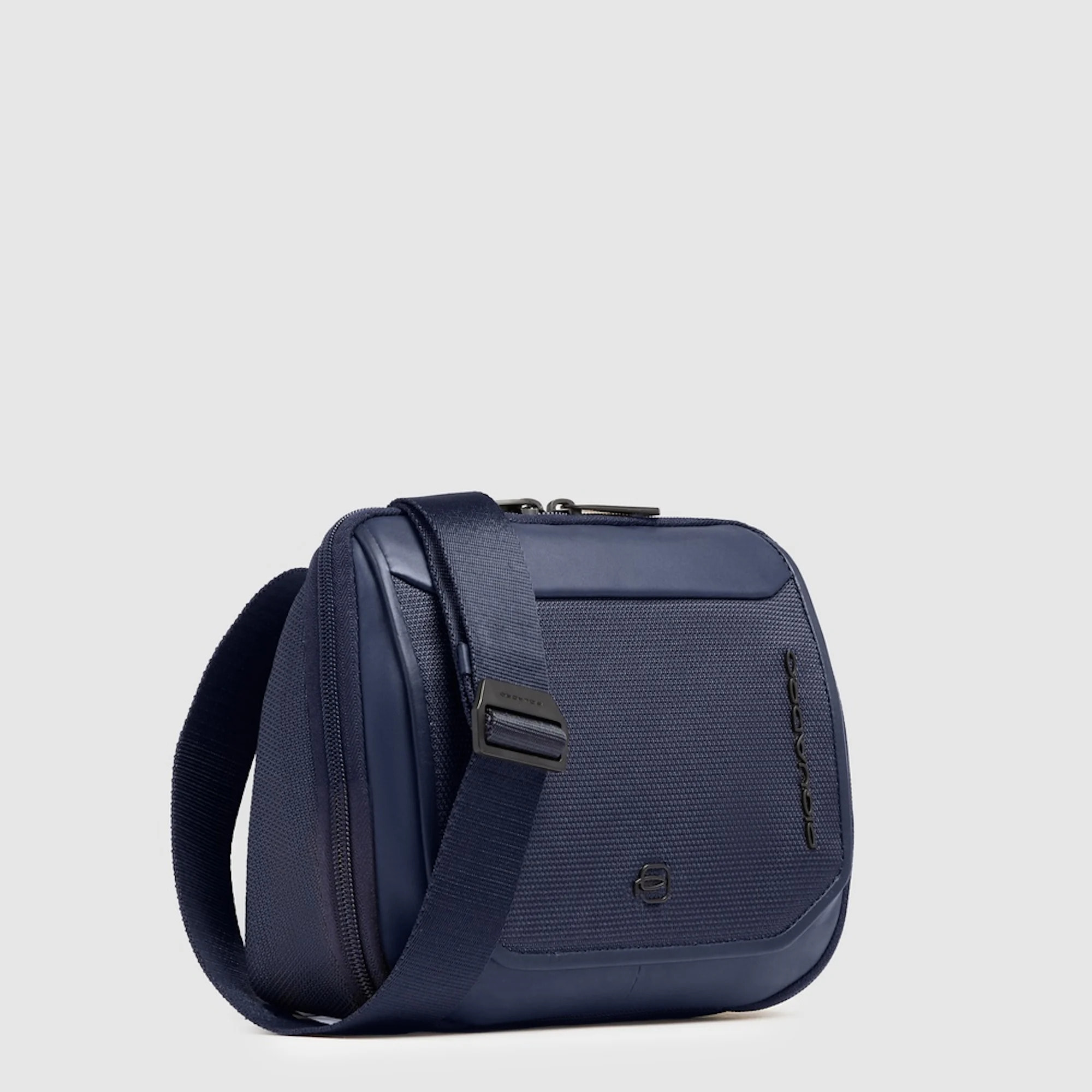 Piquadro Tracolla porta iPad®mini con tasca per AirPods®, schermata con protezione RFID