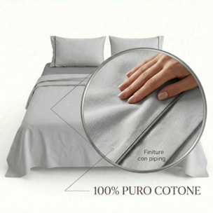 Completo lenzuola una piazza e mezza in cotone bicolore morbido e traspirante, set letto con lenzuolo sopra, sotto con angoli e federa, design con piping a contrasto elegante, tessuto leggero e resistente 116 gsm, certificato OEKO-TEX, comfort quotidiano
