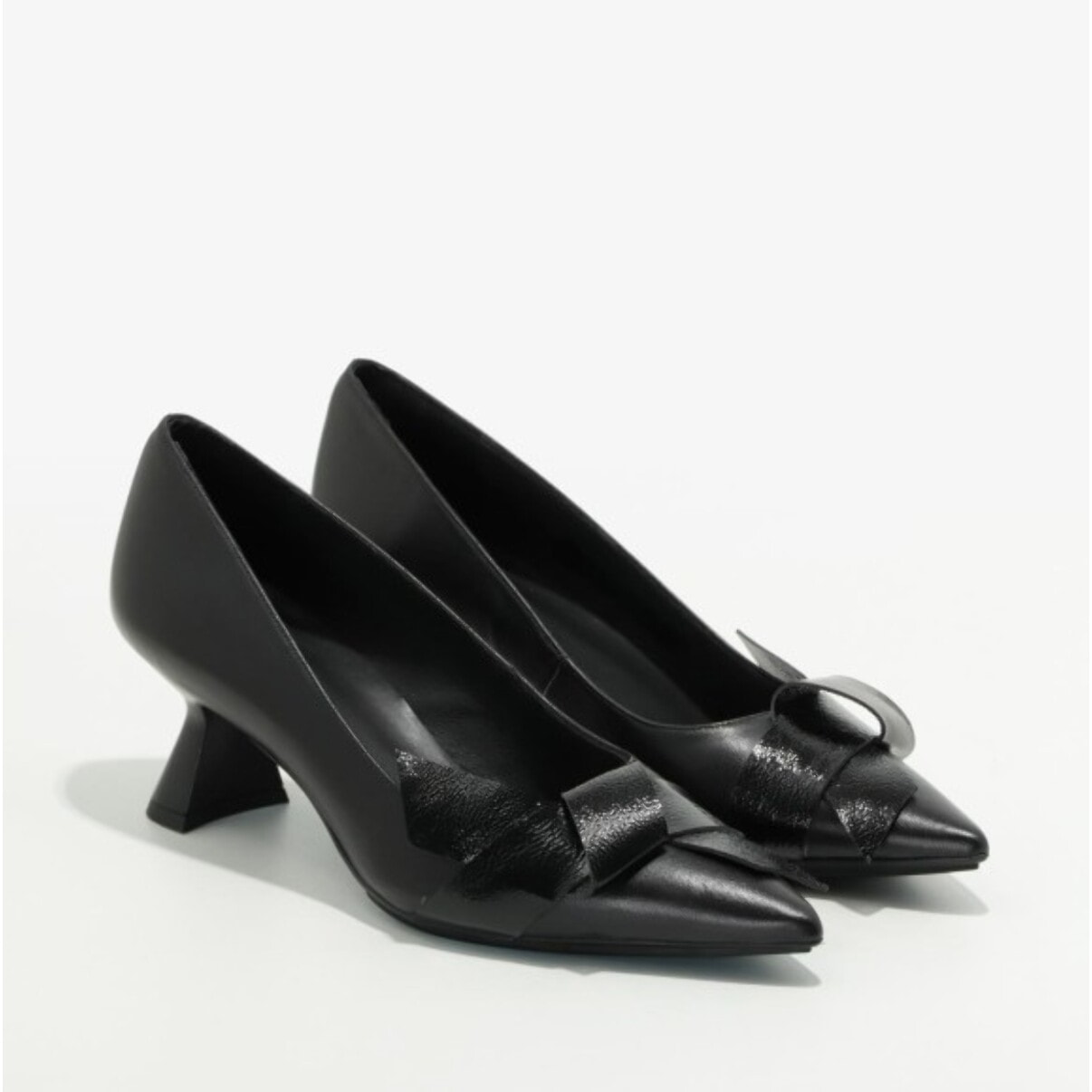 ZAPATOS DE SALÓN NEGROS KADIL