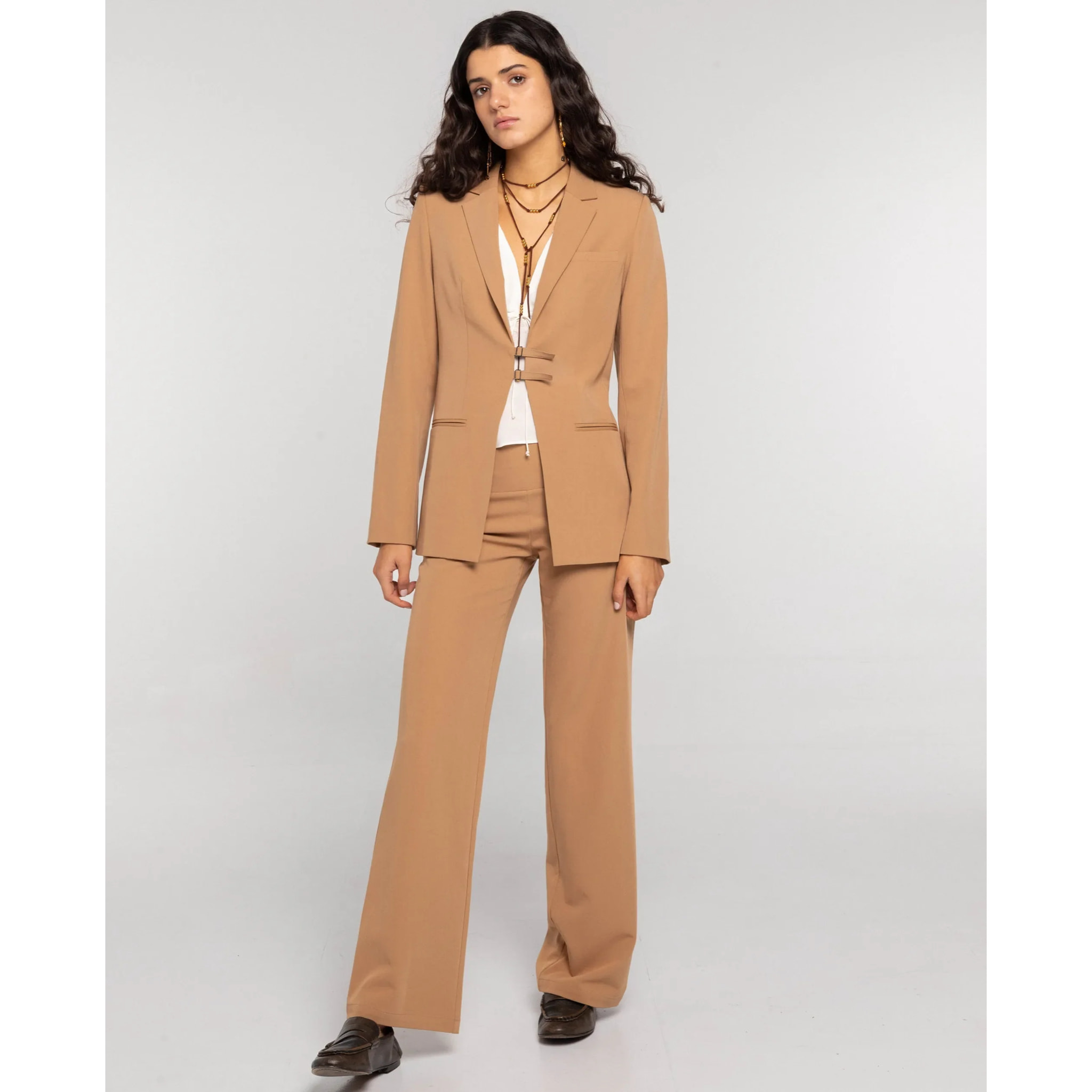 Pantalón recto de traje de cintura baja de mujer