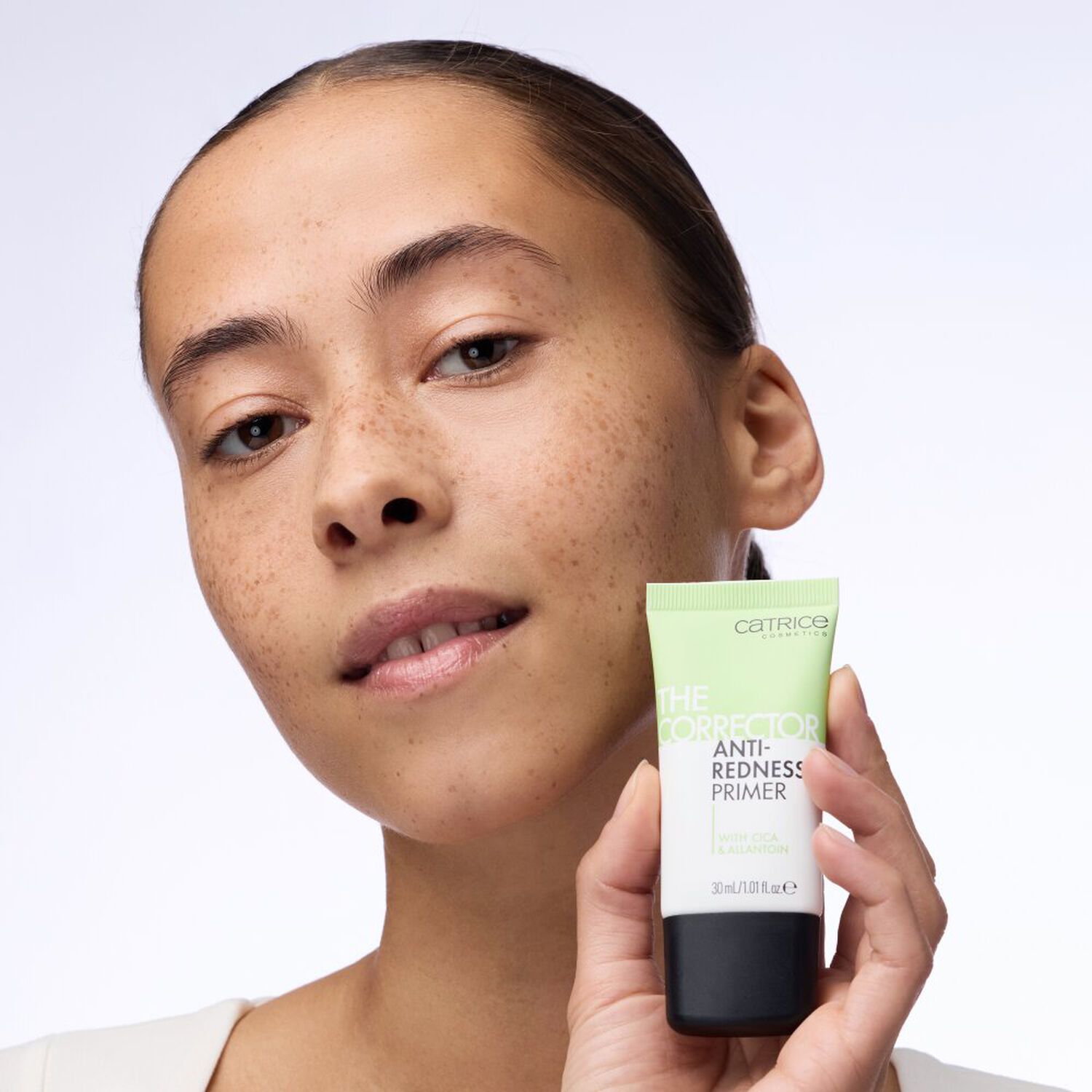 The Corrector Anti-Redness Primer - Base de Teint Anti-Rougeurs