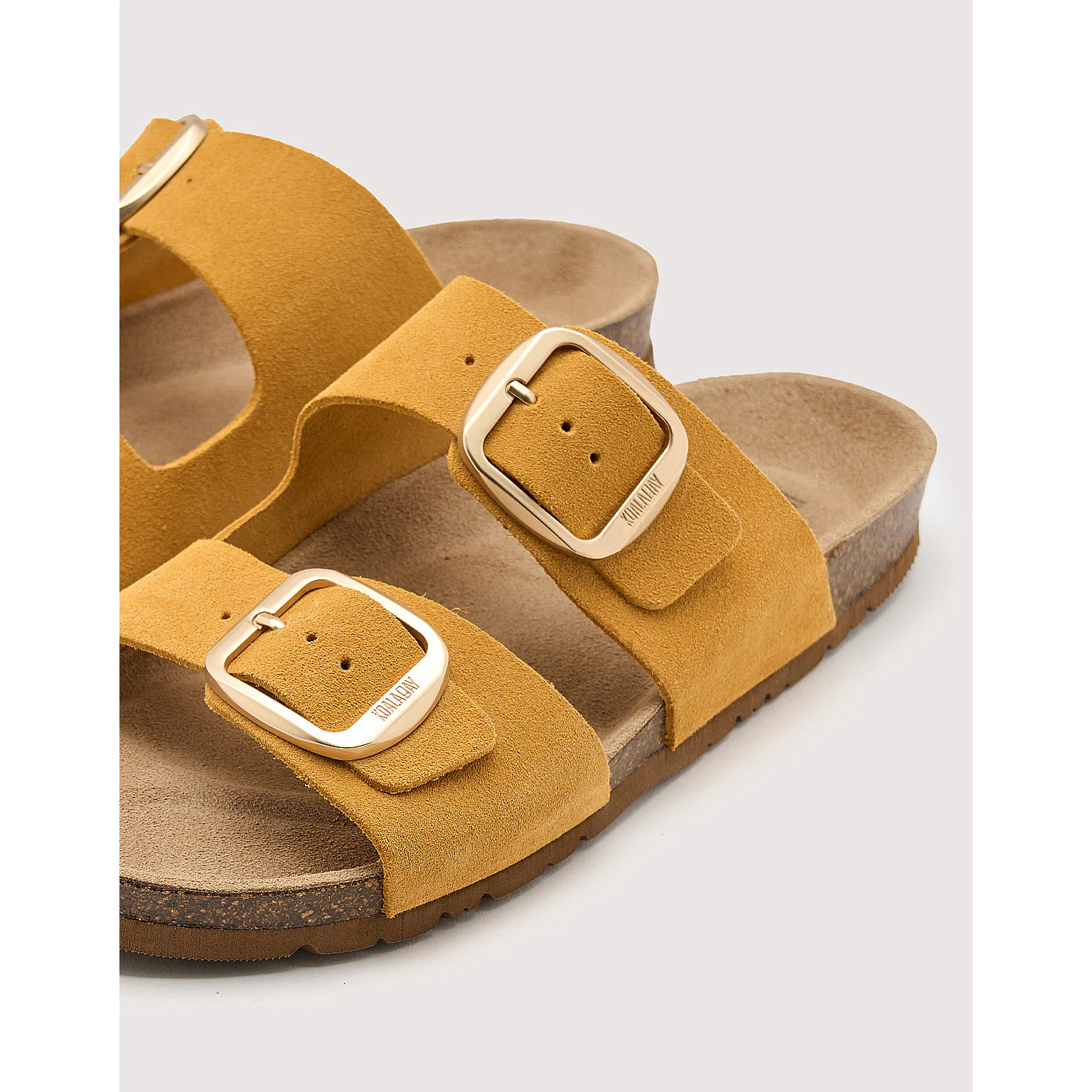 Sandalia Bio Hebilla Mostaza - Emerald