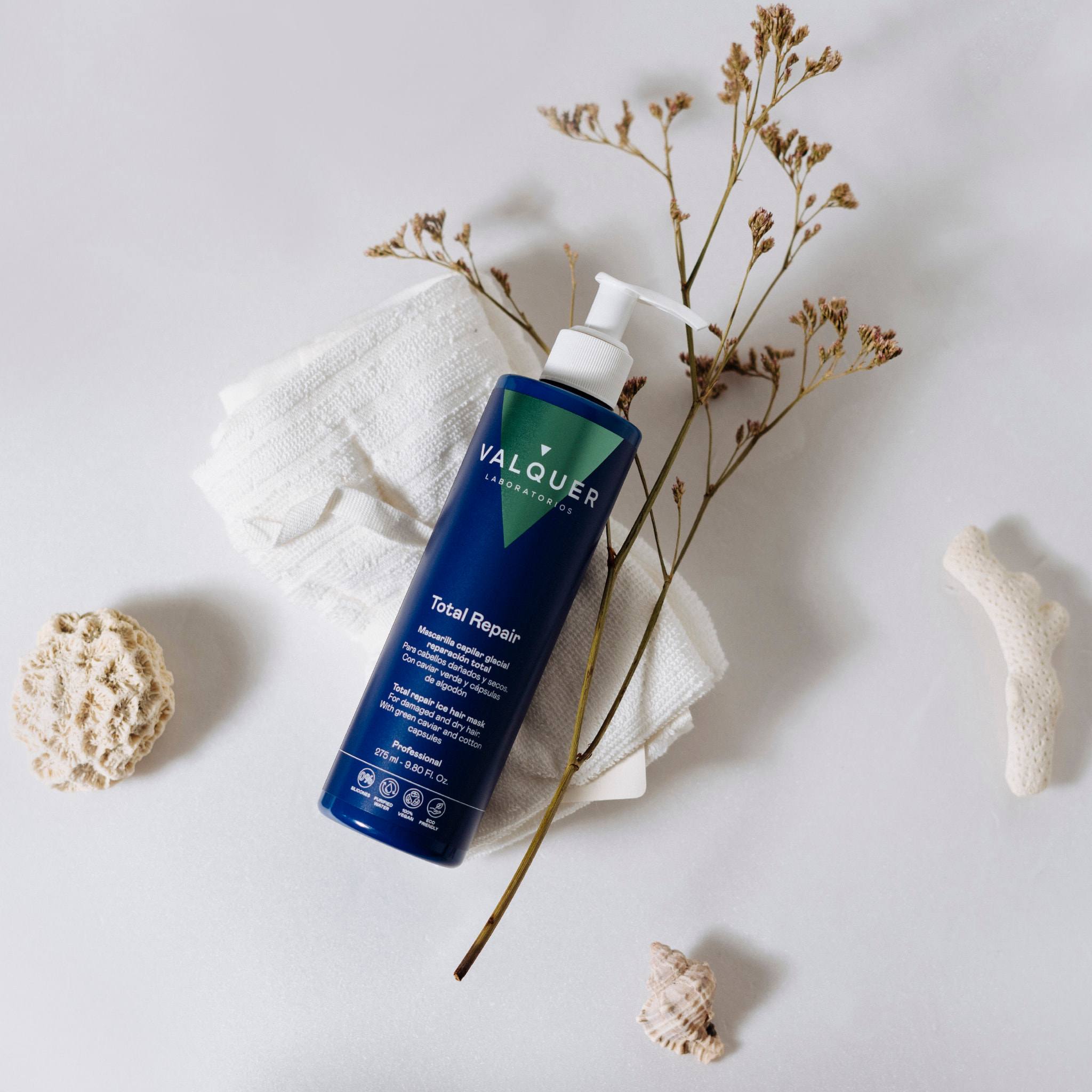 Valquer Mascarilla capilar glacial Reparación Total para cabellos dañados- 275 ml