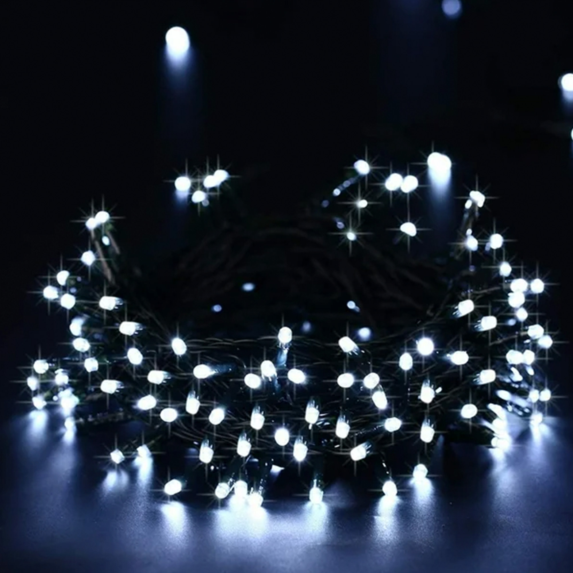 Guirnalda de luz led solar con 400 bombillas - cable de 4 metros, led blanco frío y panel solar policristalino