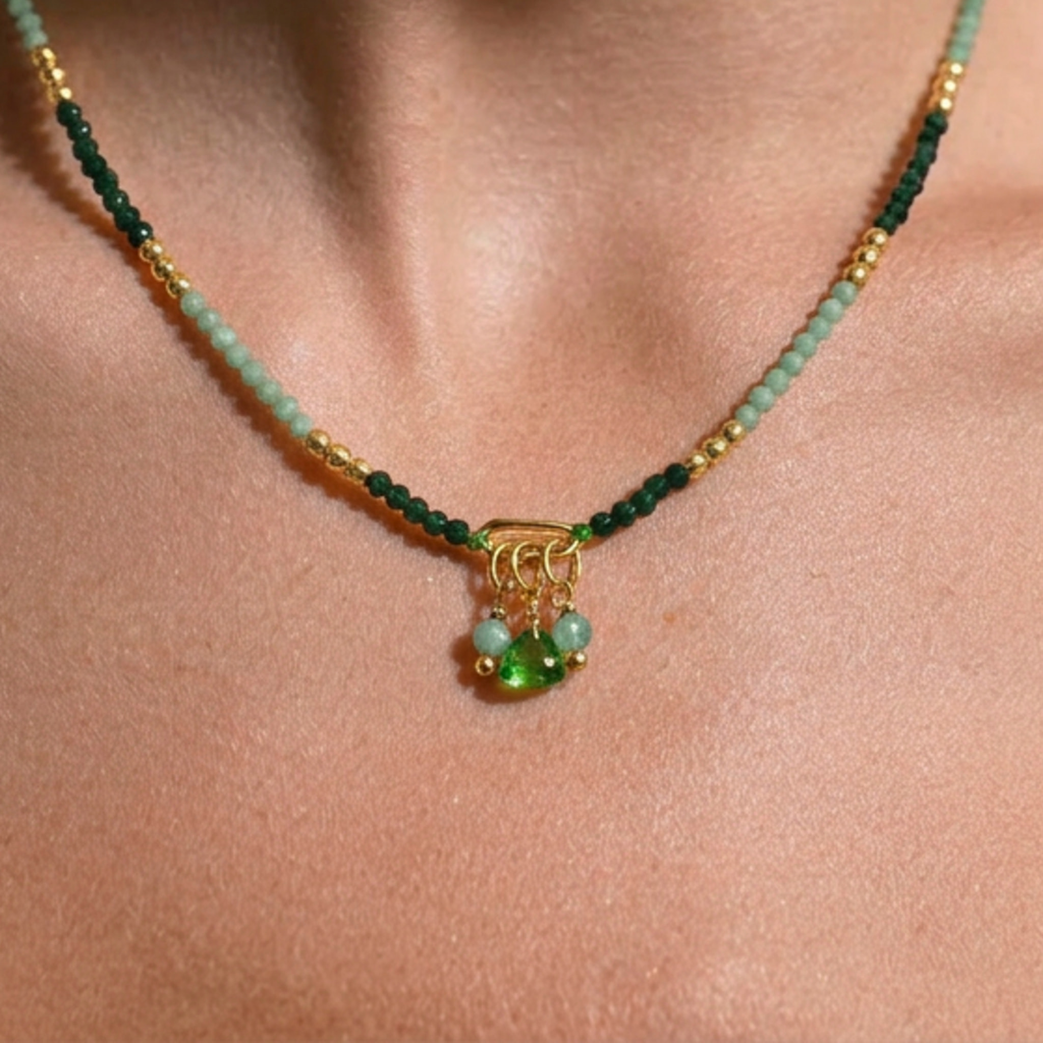 Collar Ilkan acabado oro amarillo 18k