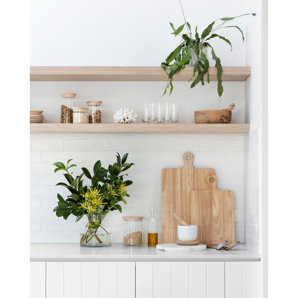 Pack 3 étagères flottantes en bois massif ton naturel en différentes tailles