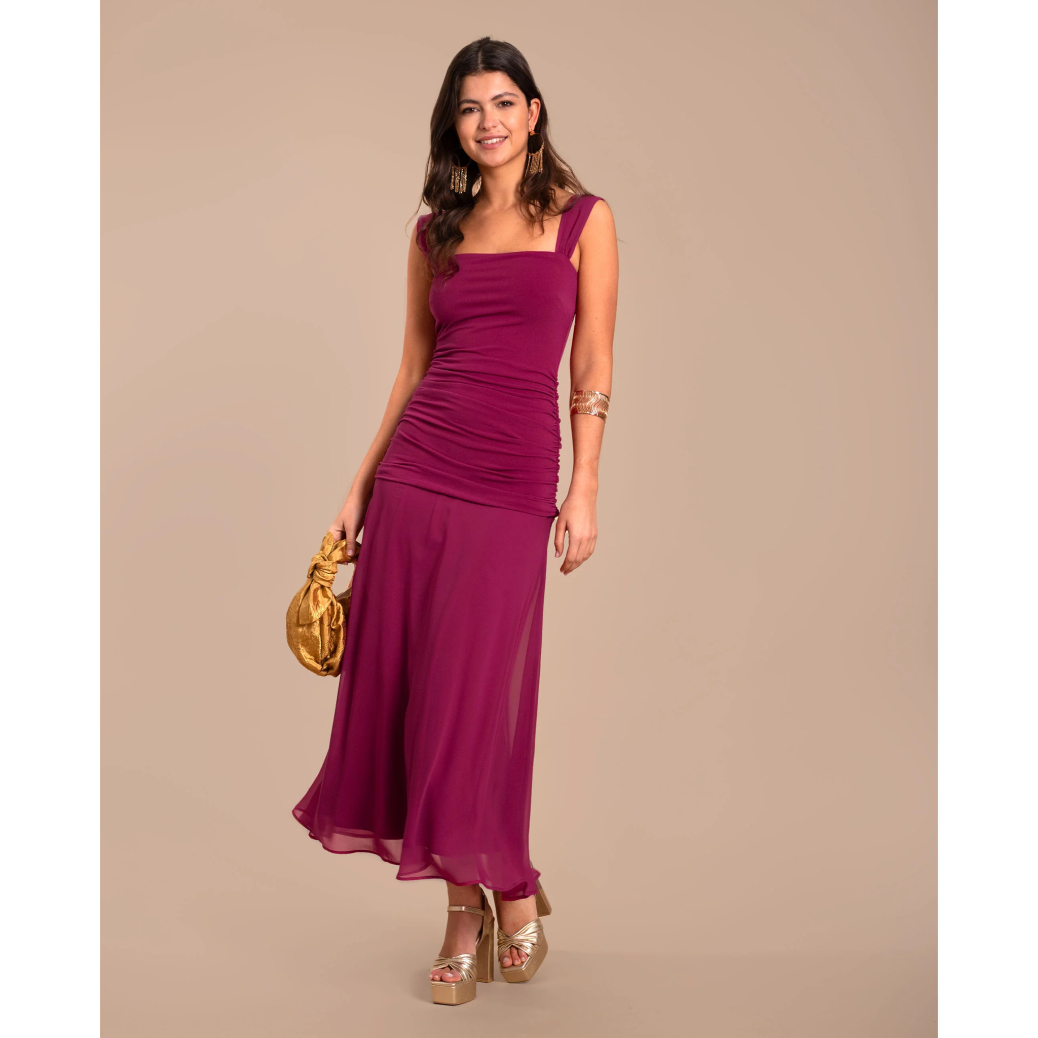 Vestido midi de tirantes con escote palabra de honor