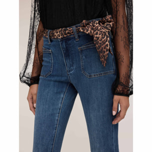 Motivi - Jeans flare vita alta con cintura leopardata - Blu