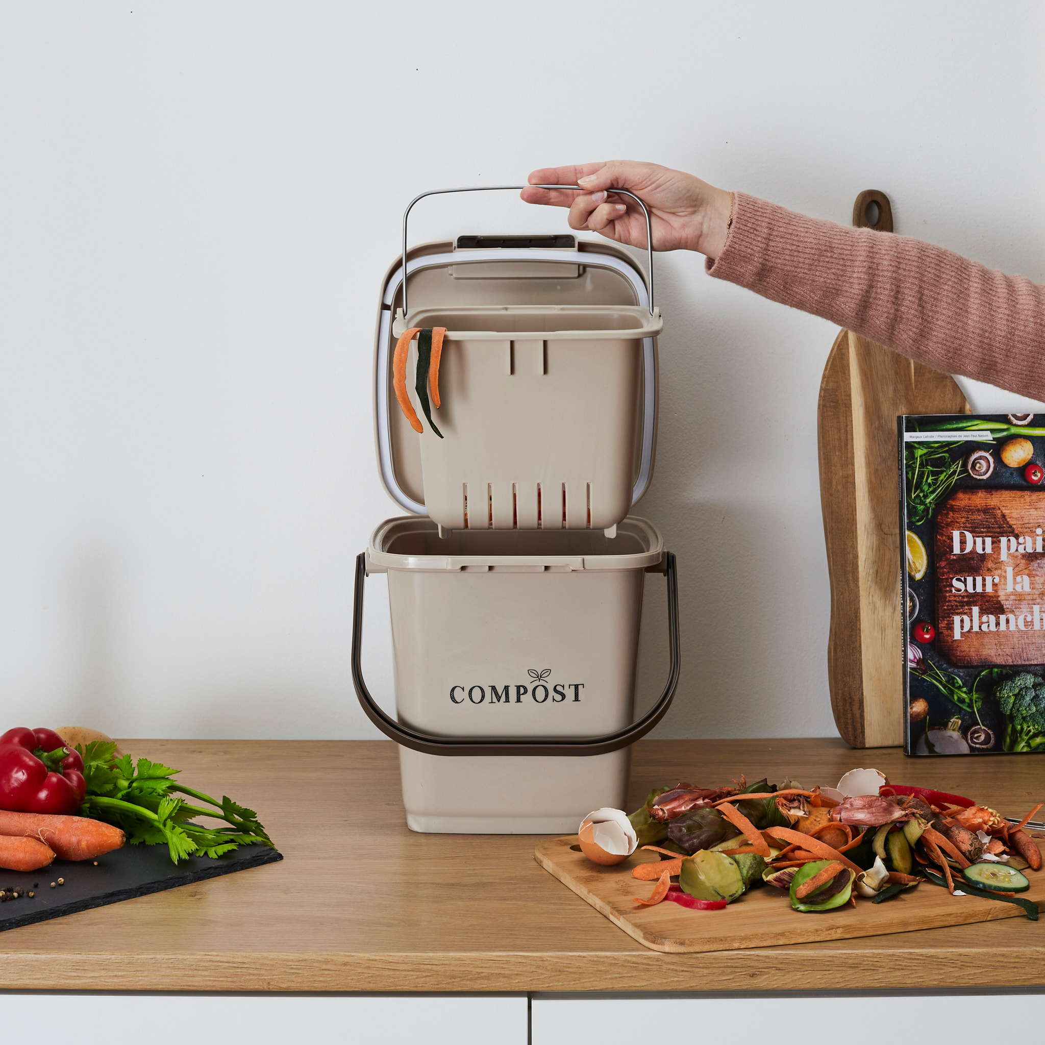Poubelle A Compost Seau Perfore Et Couvercle