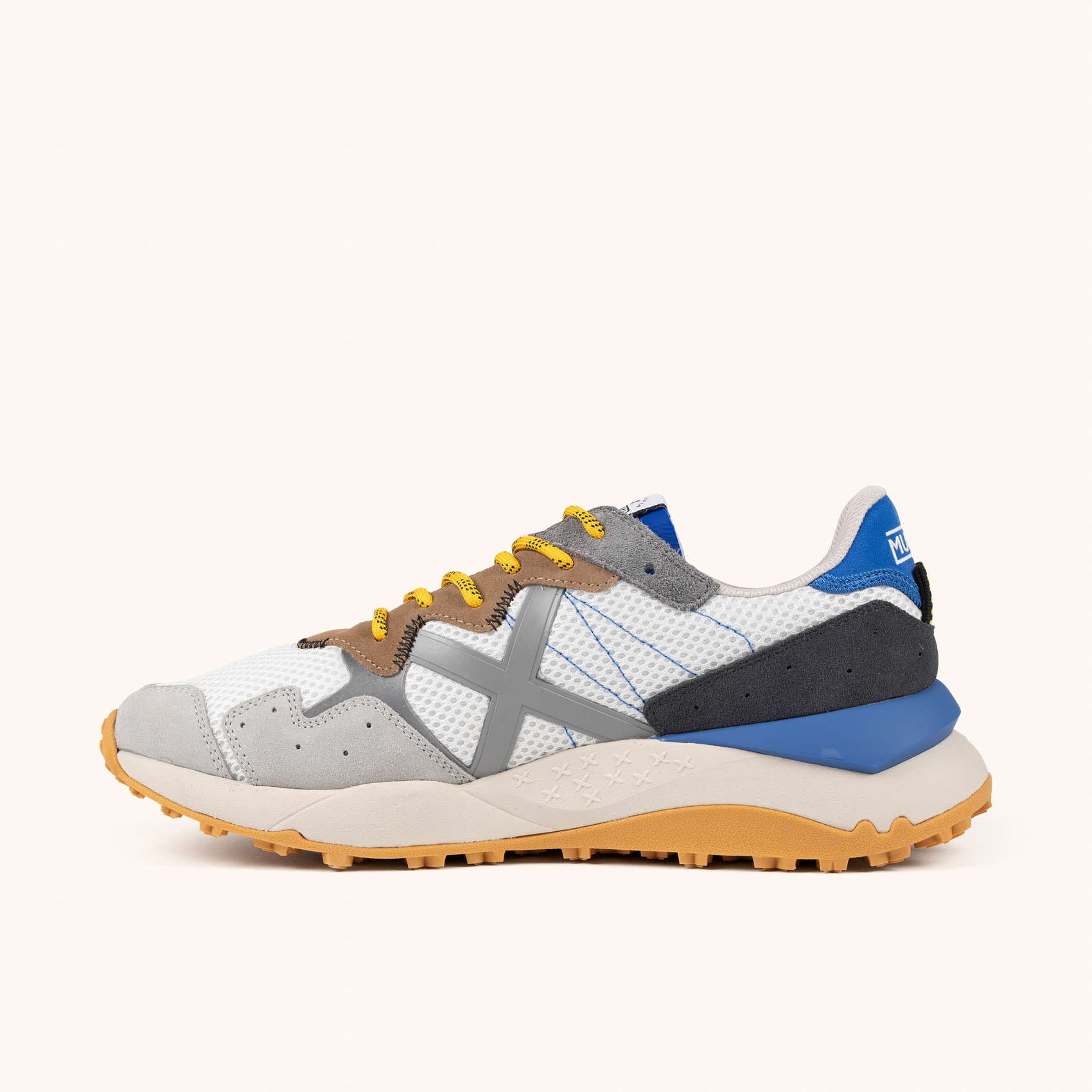 Zapatilla de Suela Chunky en Gris y Antracita MUNICH SHIBUYA 35