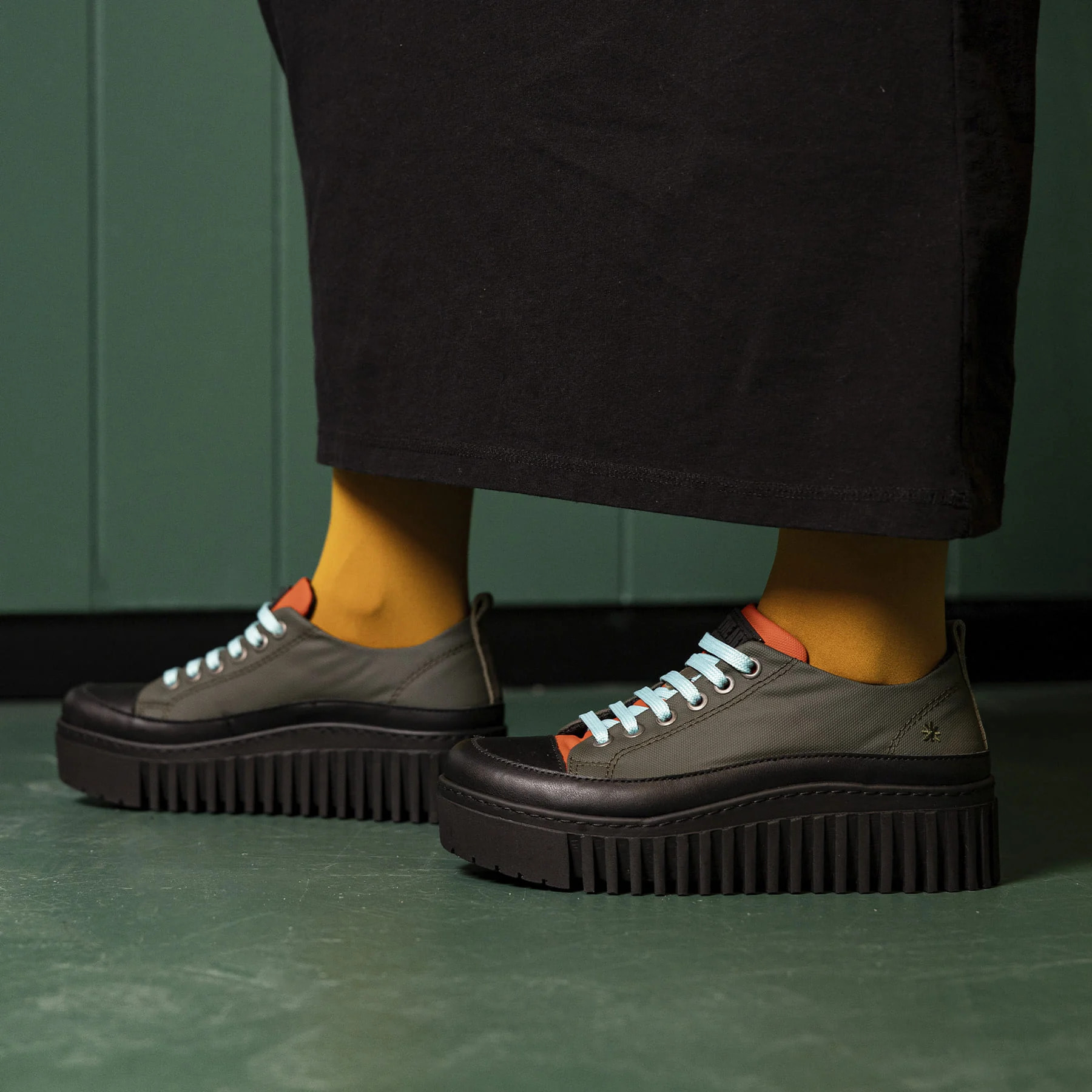 Zapatos 1518A RUBBER NYLON BLACK-KAKI/BRIGHTON color Black-kaki