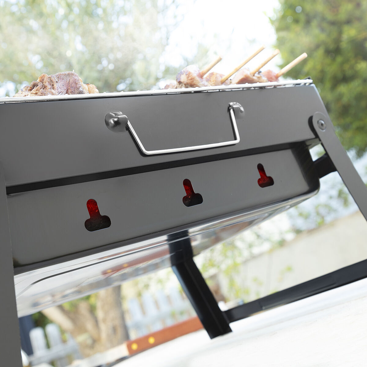 Barbacoa Plegable Portátil para Carbón BearBQ InnovaGoods