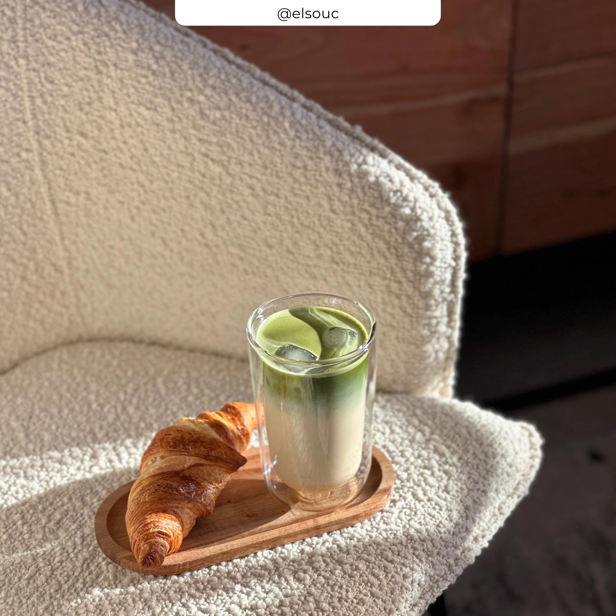 Chaise effet laine bouclette blanche et pieds en métal - Toscane