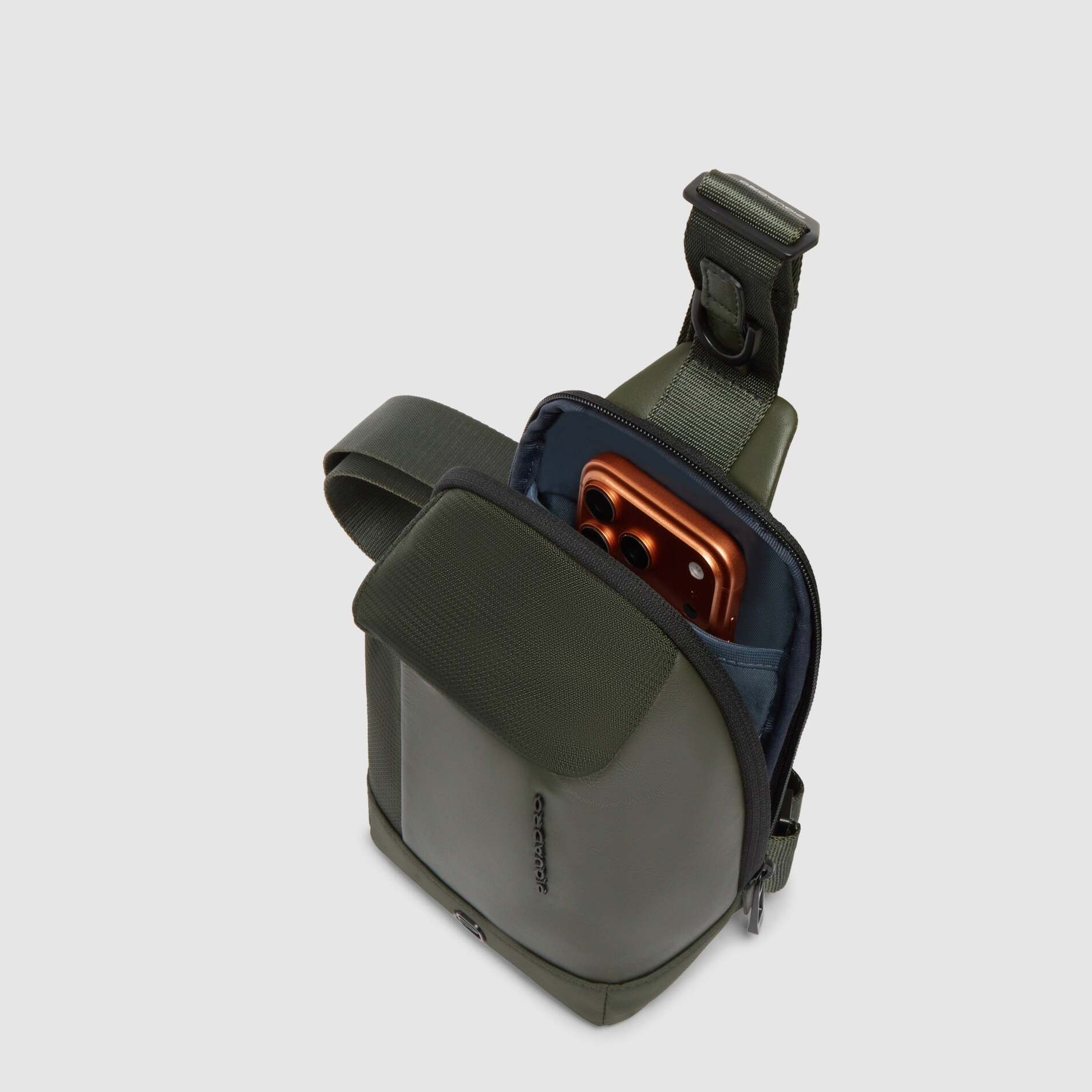 Piquadro Borsello per cellulare in tessuto riciclato