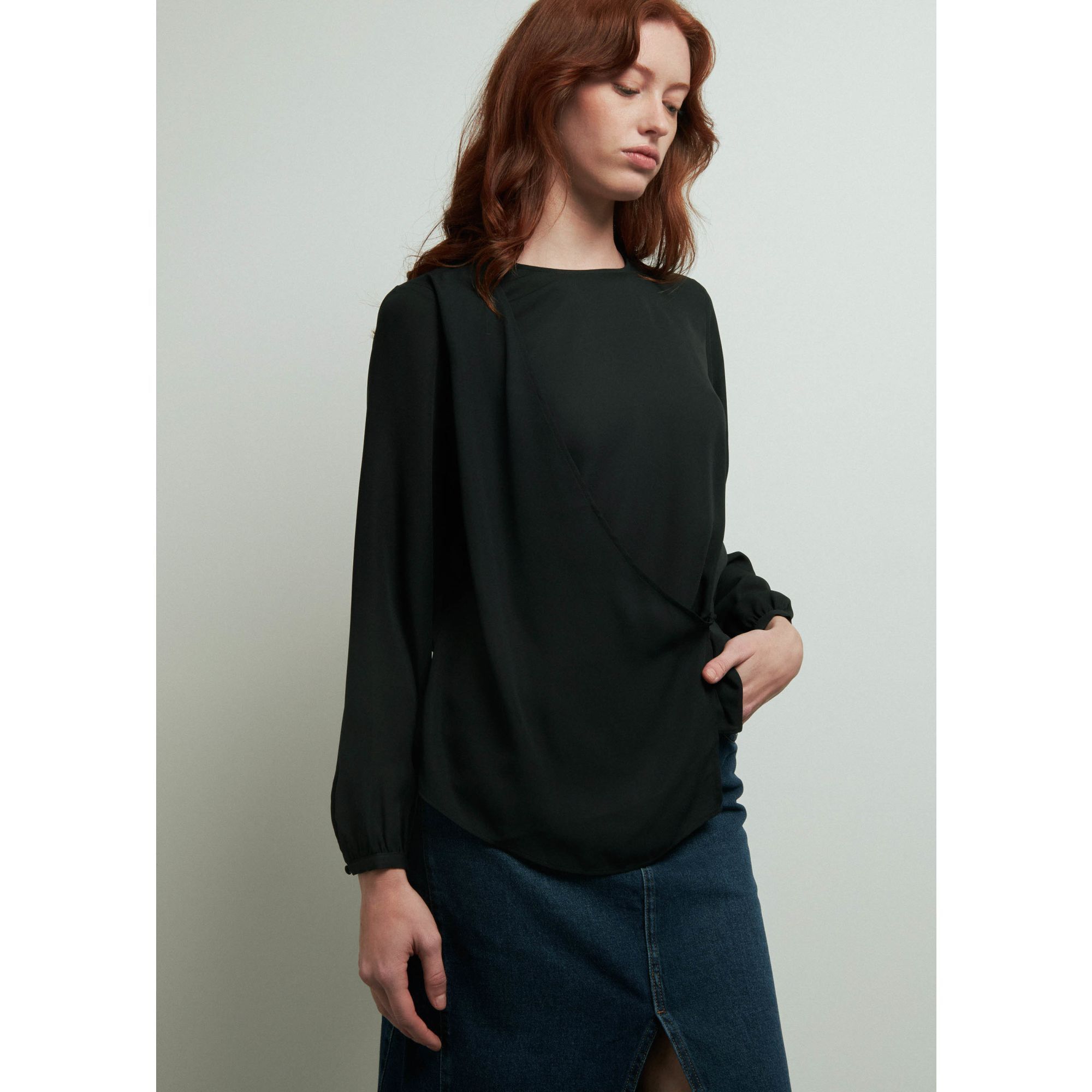 BLUSA NERO CONBIPEL