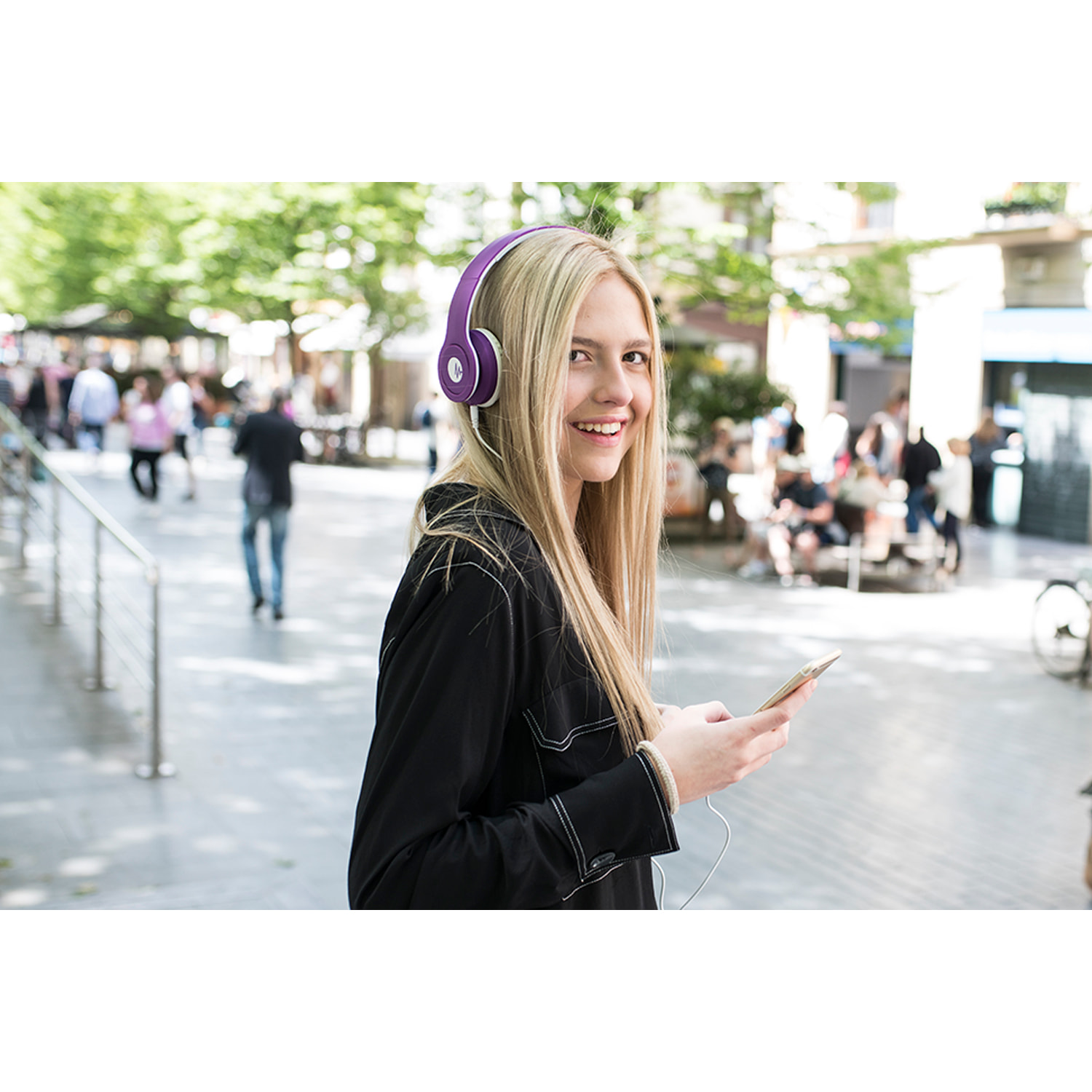 MAGNUSSEN W1 HEADPHONES en color Violeta
