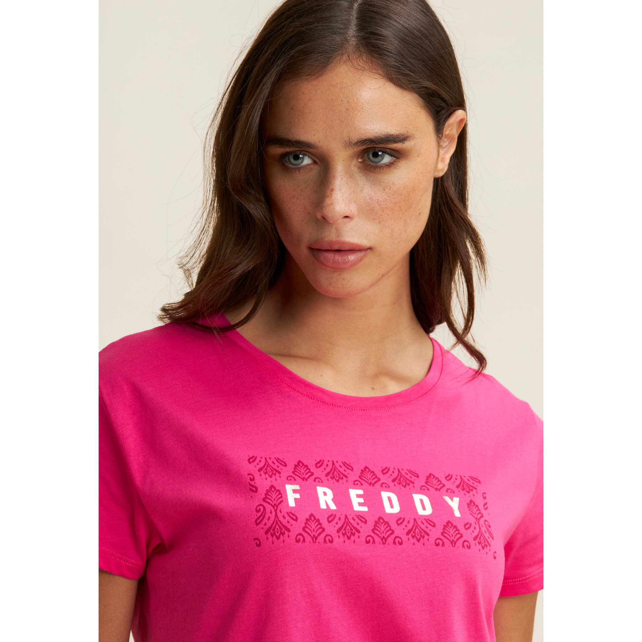 T-shirt in jersey leggero con grafica floreale