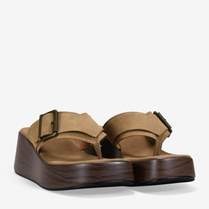 Sandalias de cuña visón con hebilla