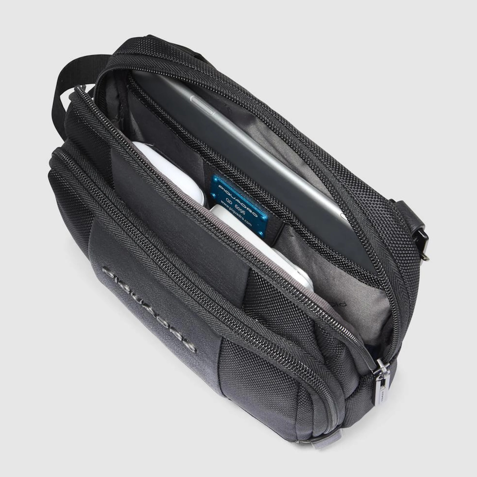 Piquadro Borsello in tessuto riciclato per iPad®mini