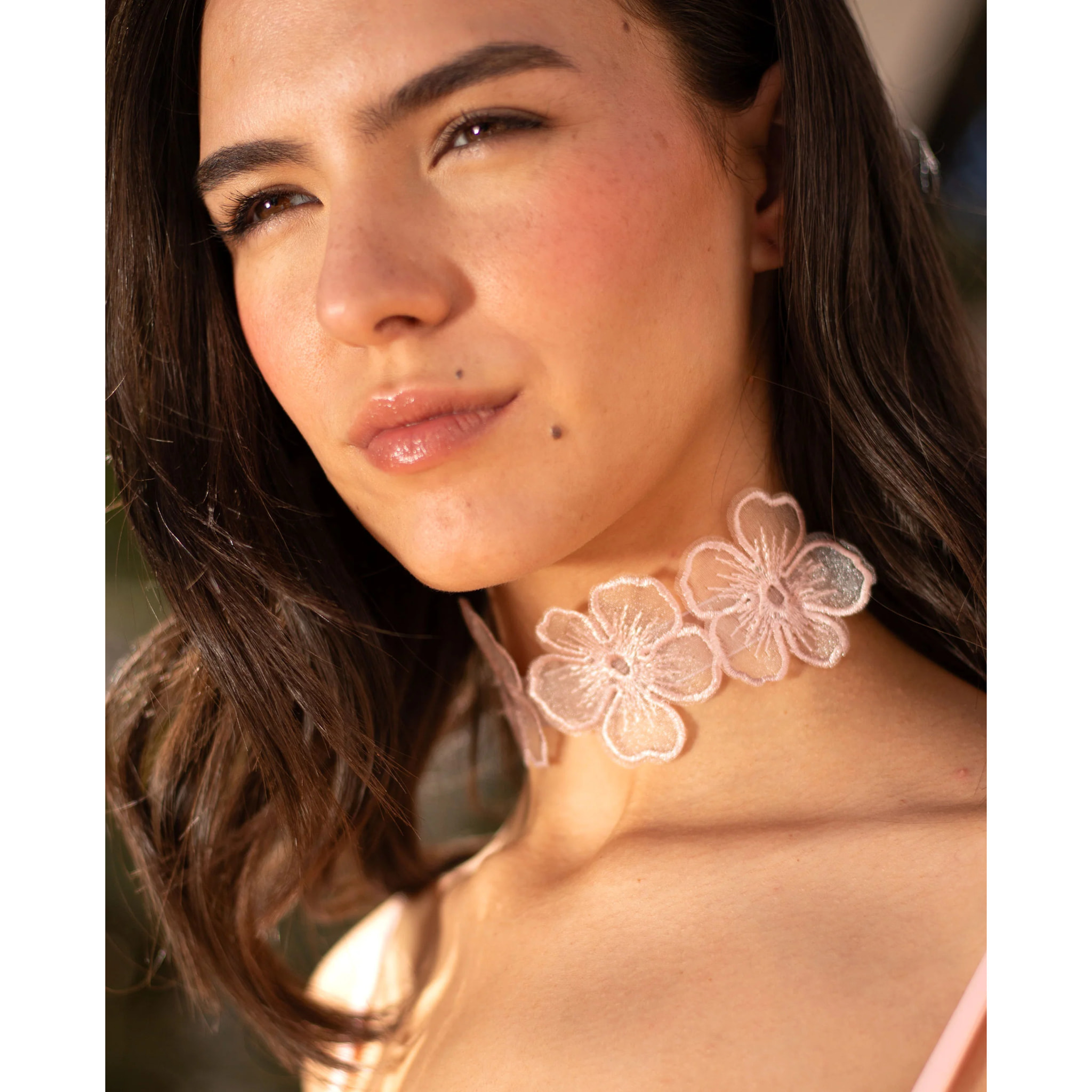 Choker de malla con estrella.