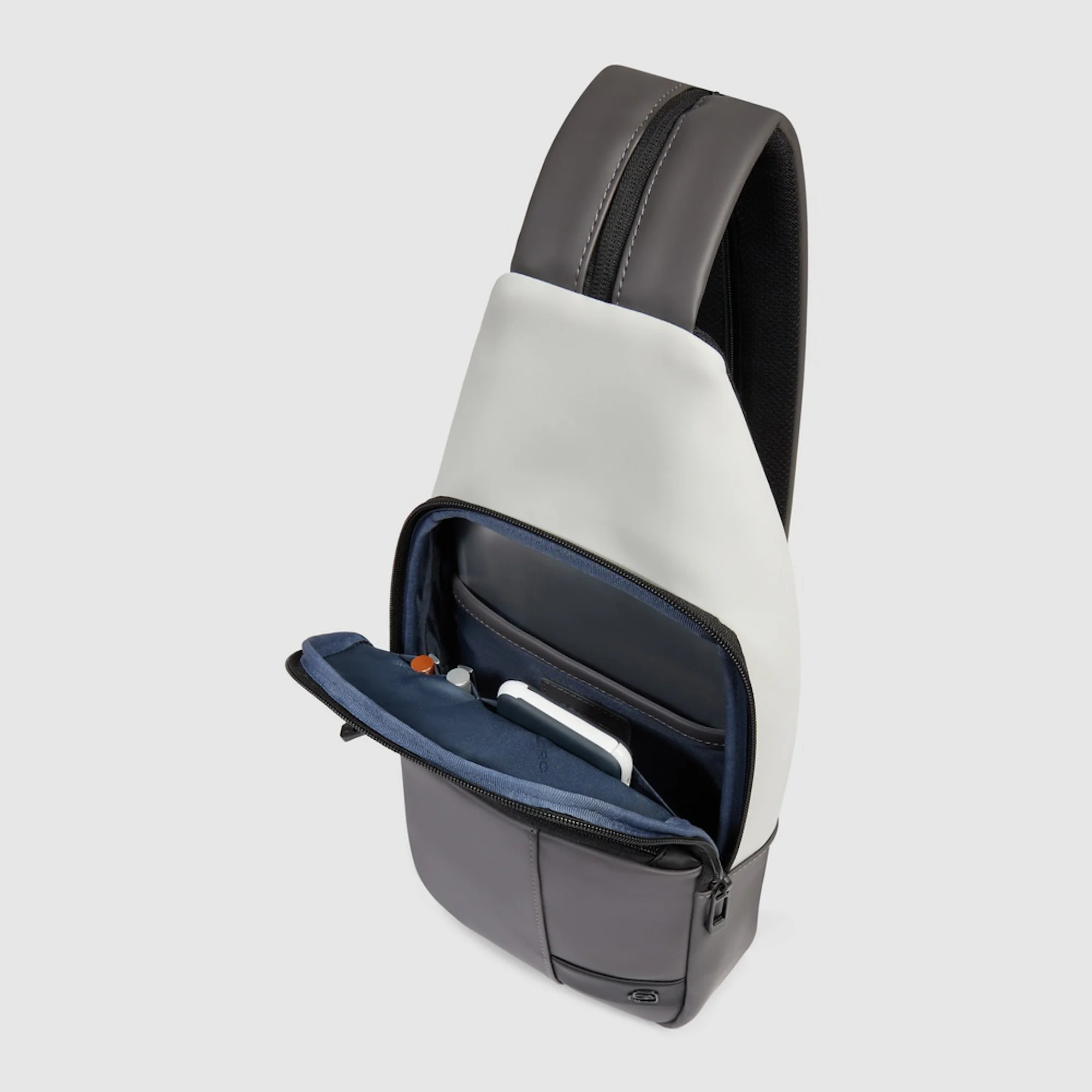 Piquadro Monospalla resistente all'acqua per iPad®mini portabile a zaino e schermato con protezione RFID