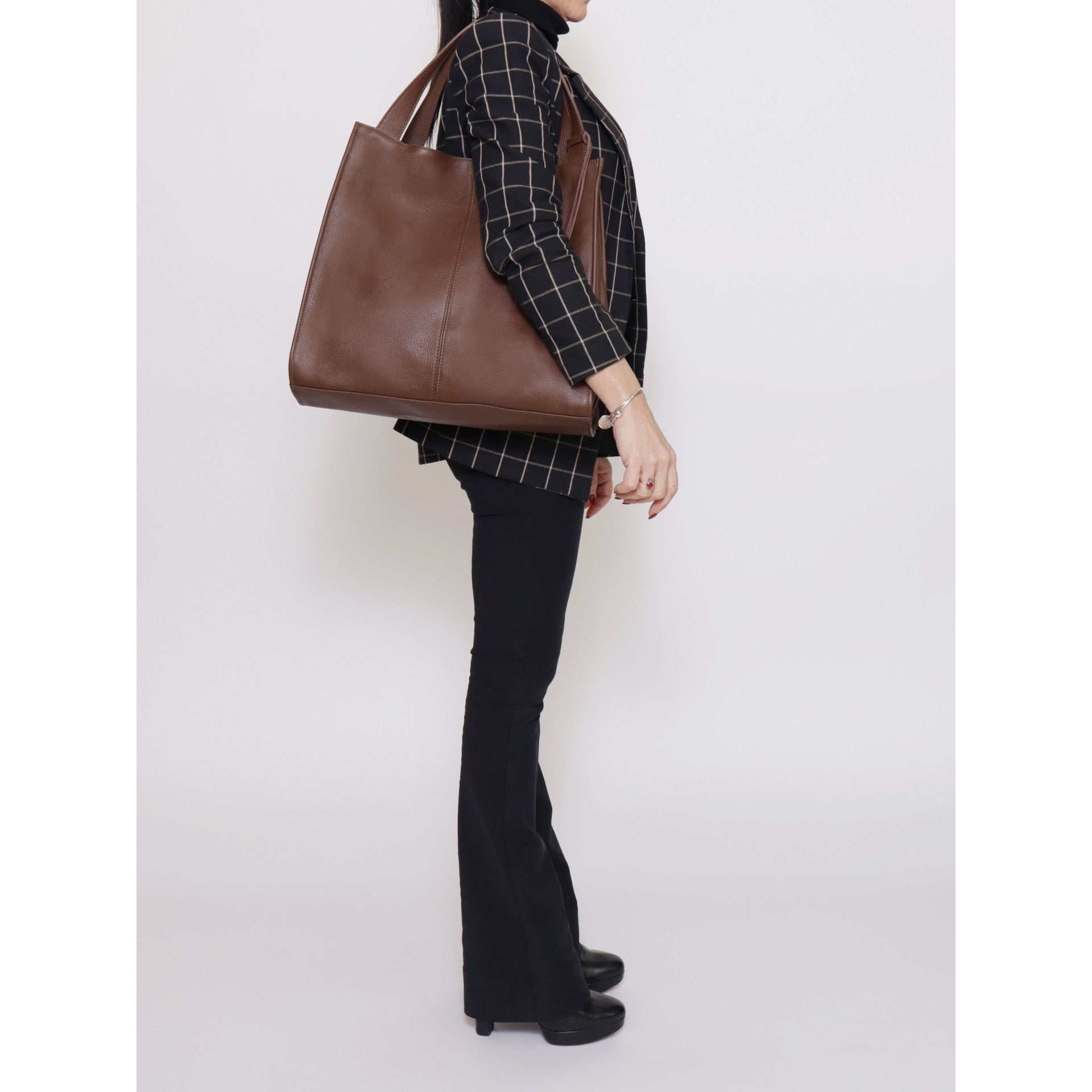 Borsa a spalla da donna - Modello Aelia - Vera pelle - 40.0 x 36.0 x 12.0 cm