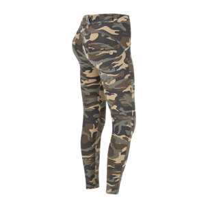 Pantaloni push up WR.UP® 7/8 superskinny stampa camouflage