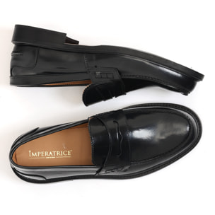 Mocassino modello saxone in pelle abrasivato fondo cuoio