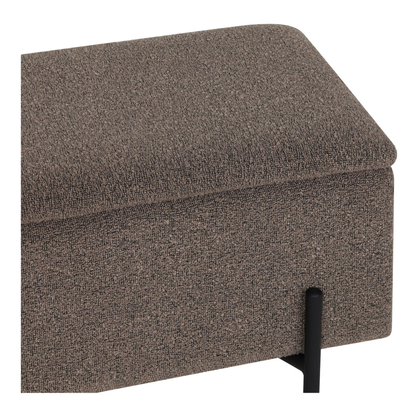 Watford - Panca contenitore in bouclé marrone con gambe in metallo nero 95x36,5x43 cm