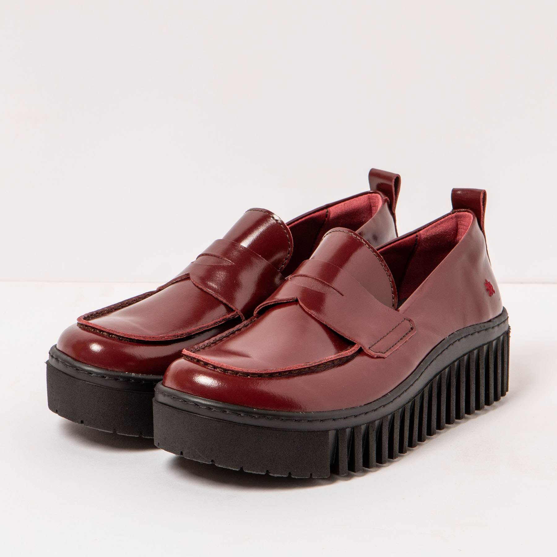 Zapatos 1530 NAPPA SHINNY BURDEOS/BRIGHTON color Burdeos
