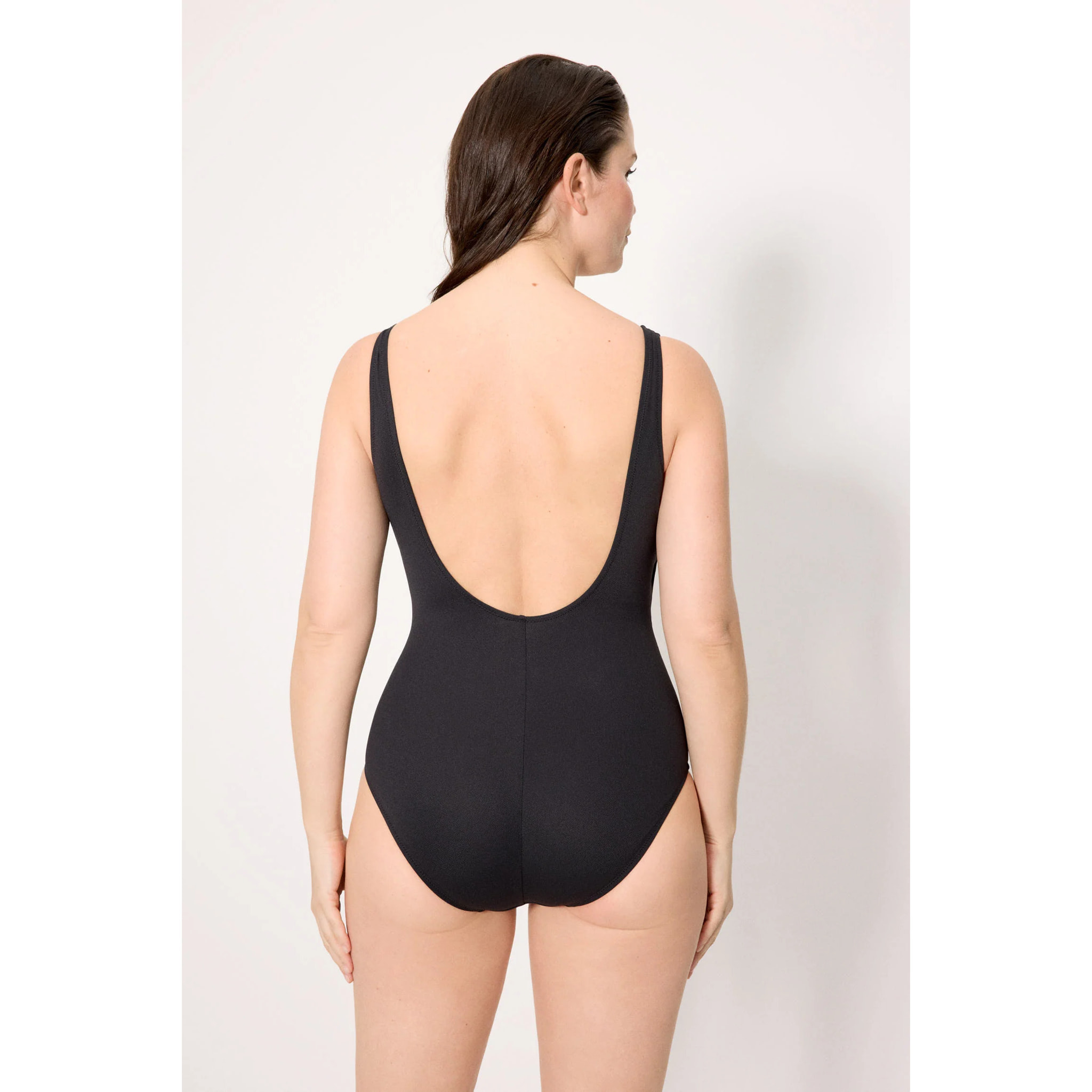 Costume da donna modellante