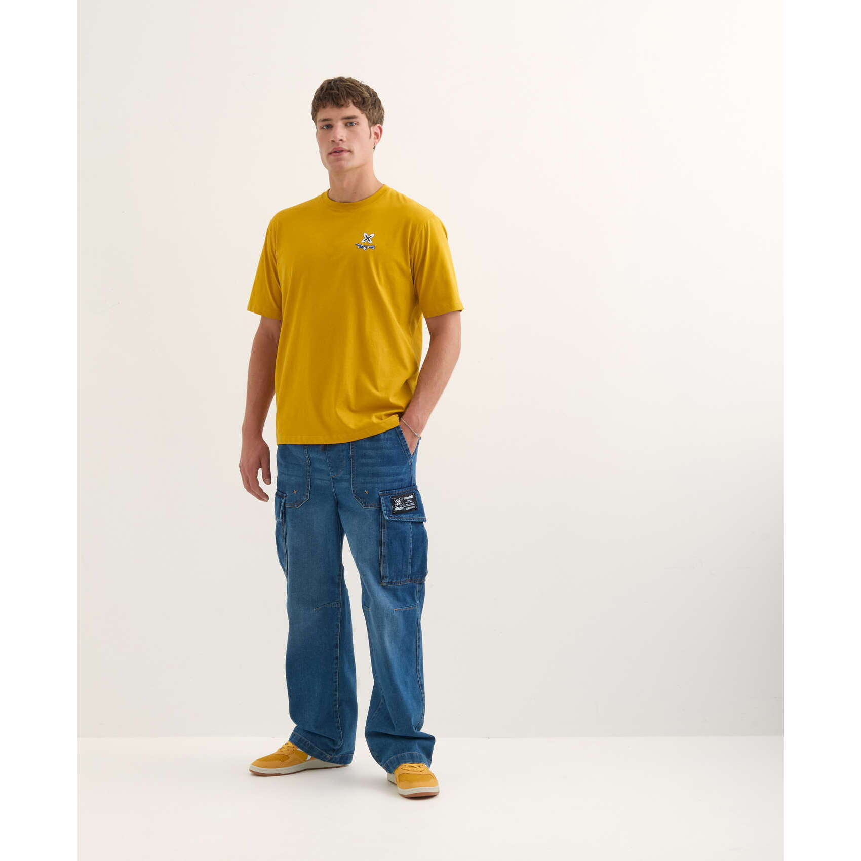 Camiseta MUNICH Anyone streetwear hombre de algodón orgánico mostaza