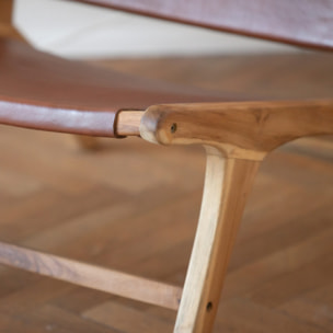 Fauteuil  en teck et cuir lisse marron - Kuna