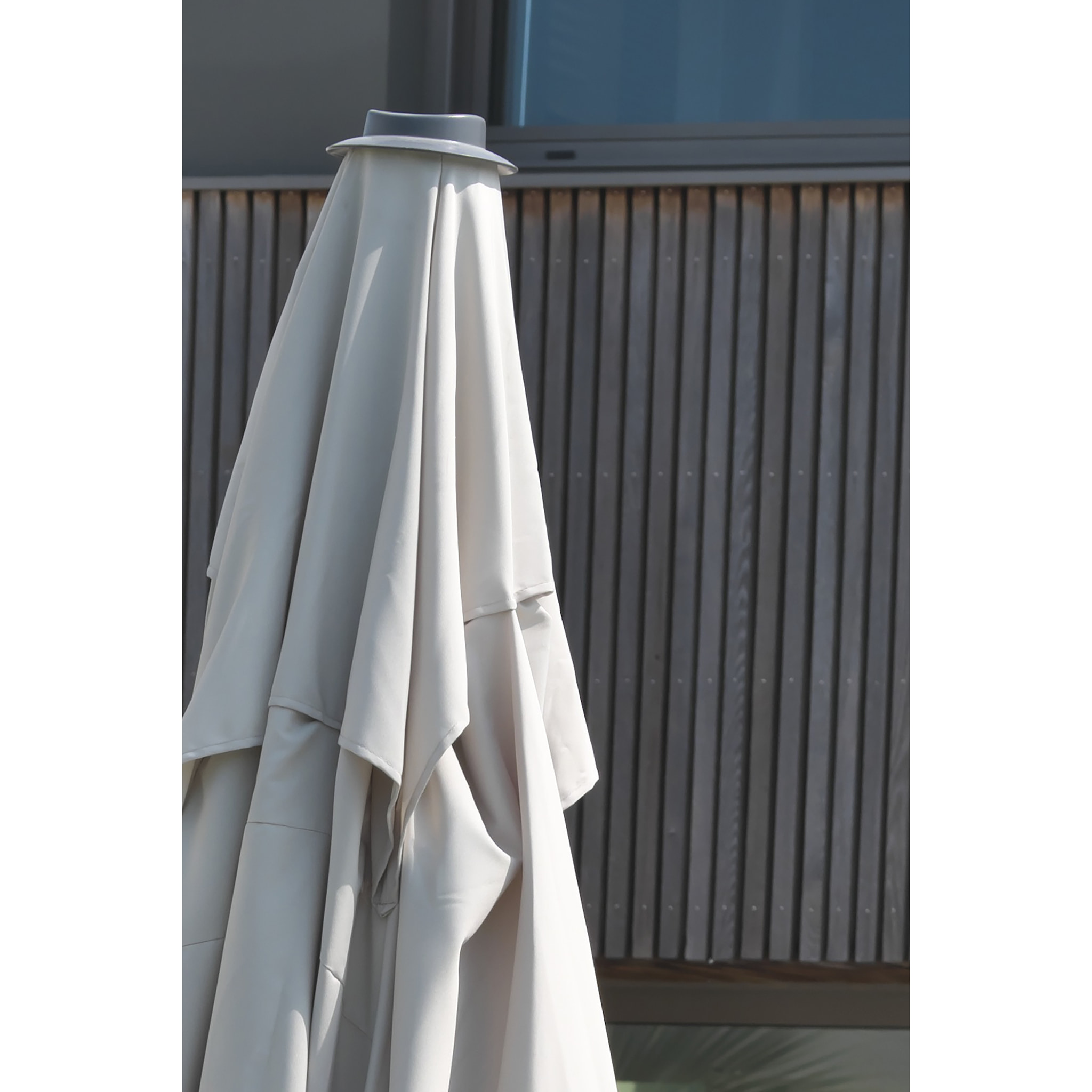 SEVILLA - Parasol avec pied excentré en acier effet bois et toilee