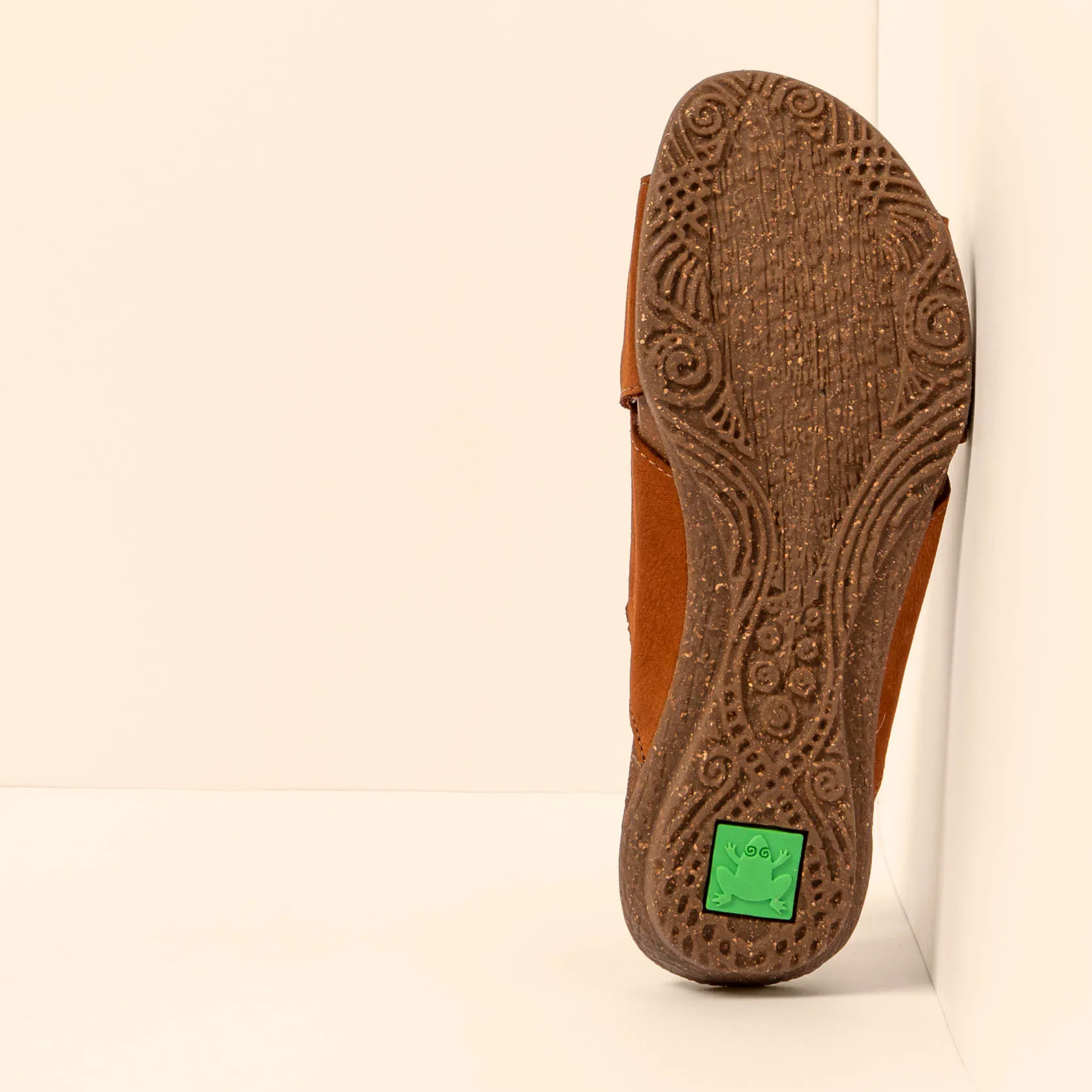 Sandalias N5558 NOBUCK LAVADO CUERO / WAKATAUA color Cuero