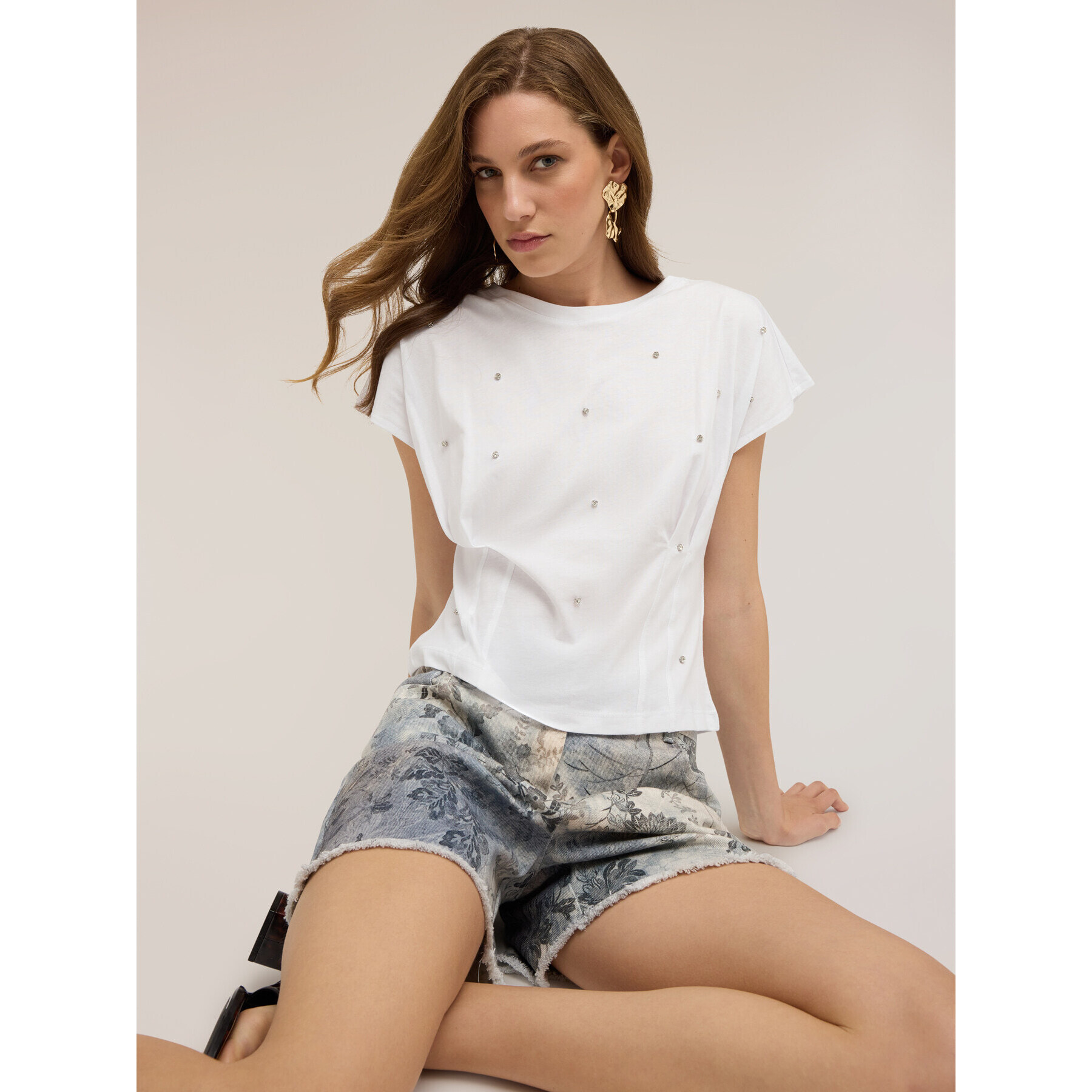 Motivi - Camiseta de jersey con piedras bordadas - Blanco