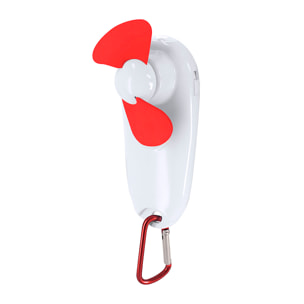 Ventilador portátil con linterna LED integrada y mosquetón para transporte.