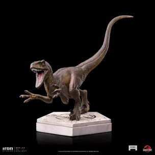 Jurassic World Icons Statua Velociraptor A 9 Cm Iron Studios