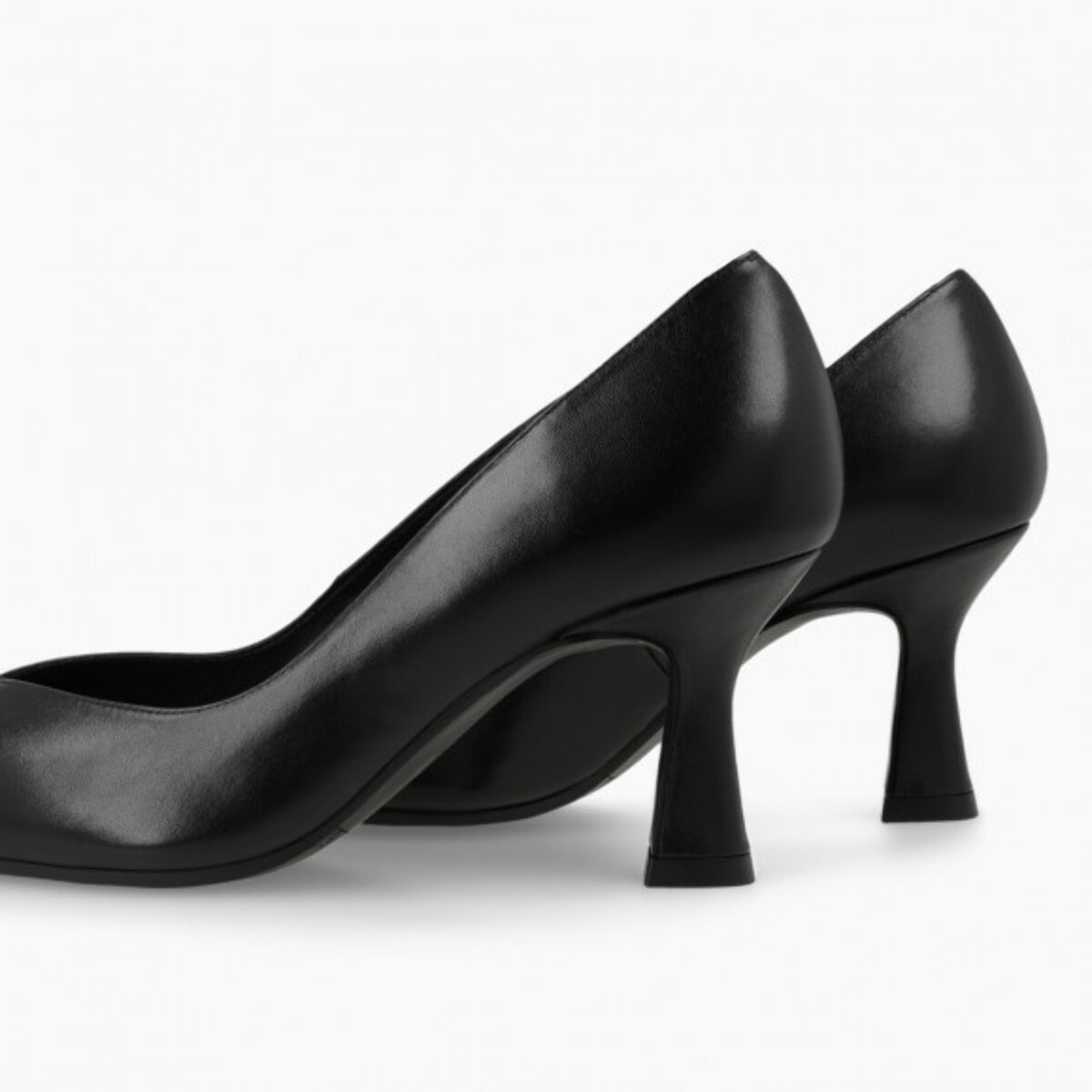 ZAPATOS DE SALÓN NEGROS GOBERTO