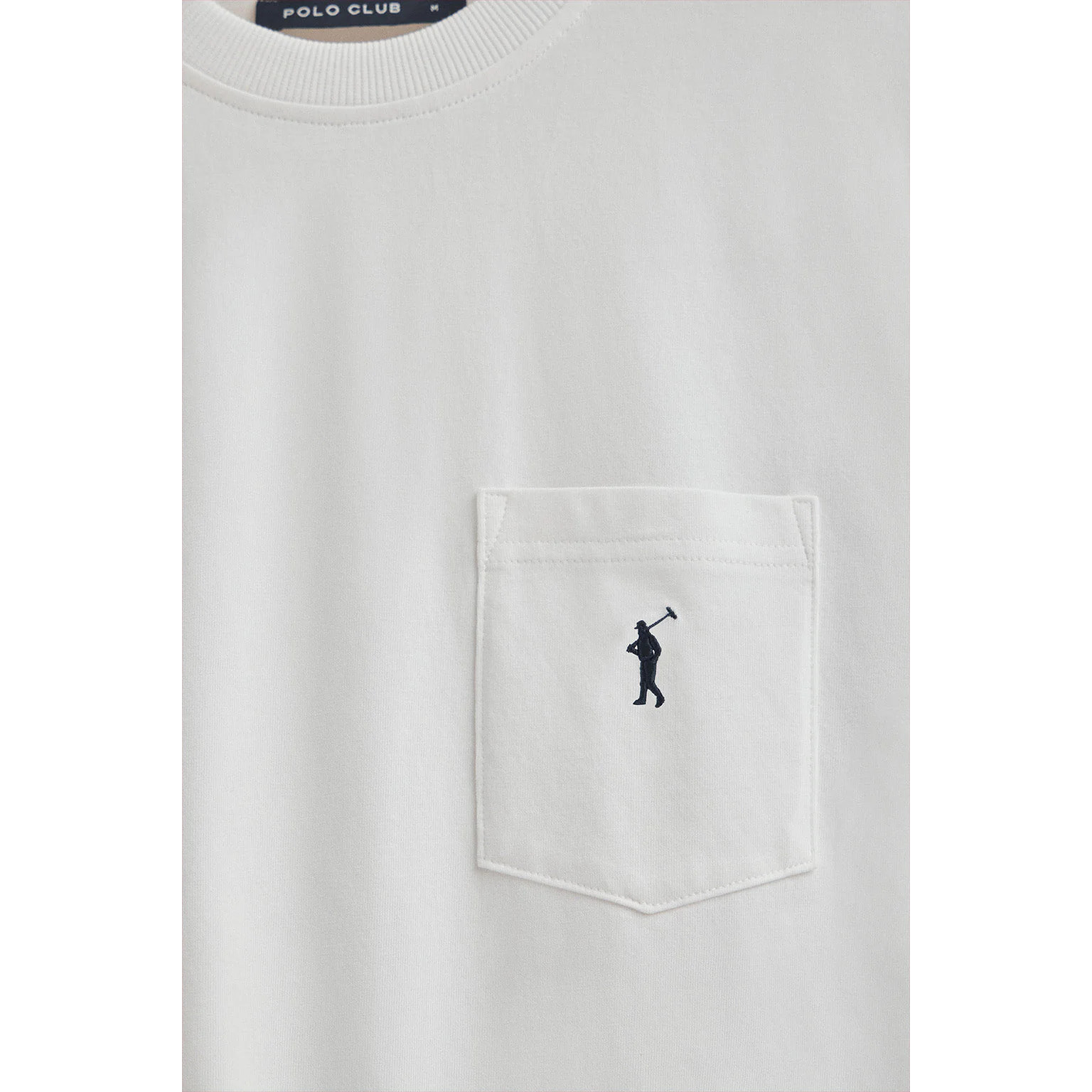 Camiseta blanca con bolsillo y bordado Rigby Go.