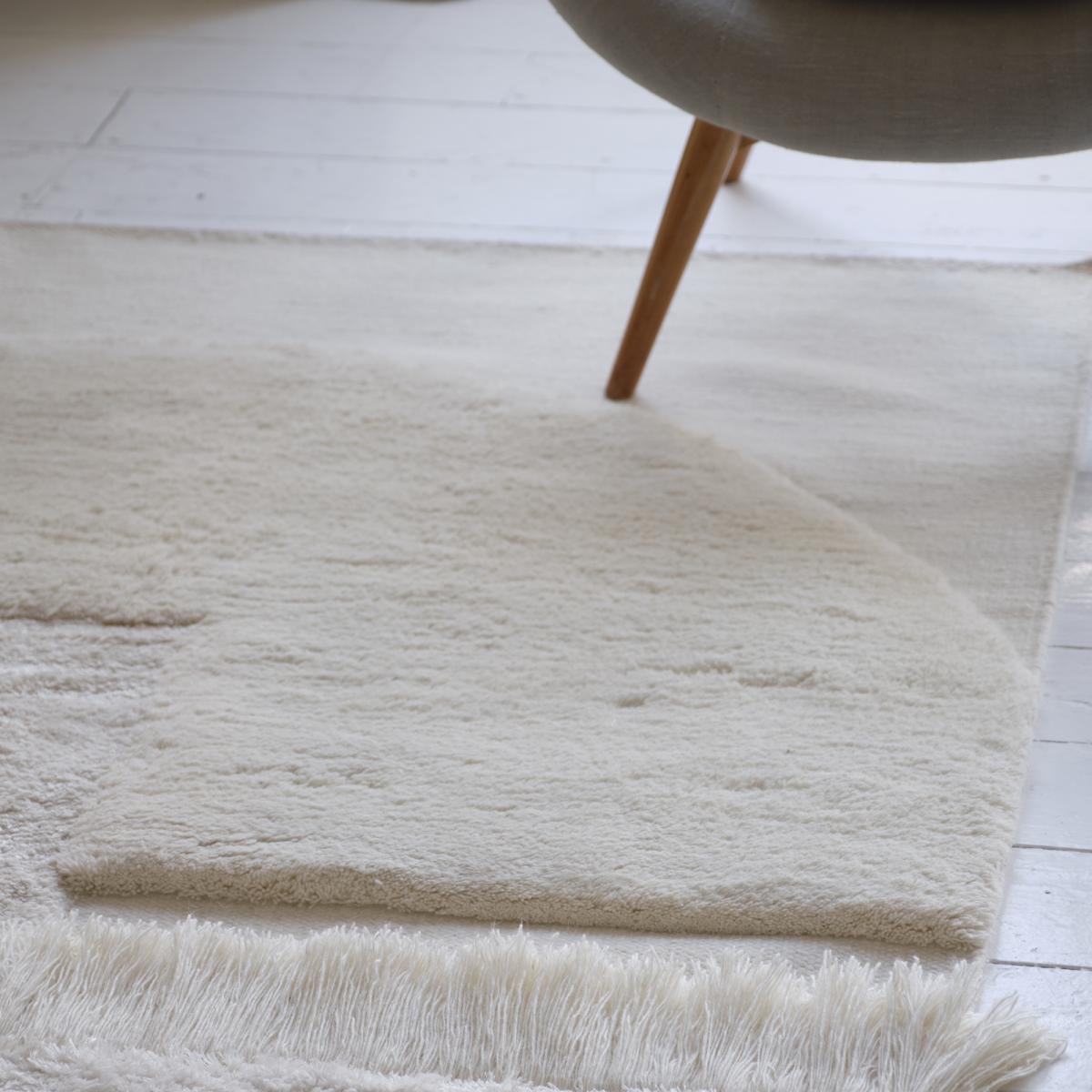 Tapis salon et chambre tissé en laine motif uni FIUL